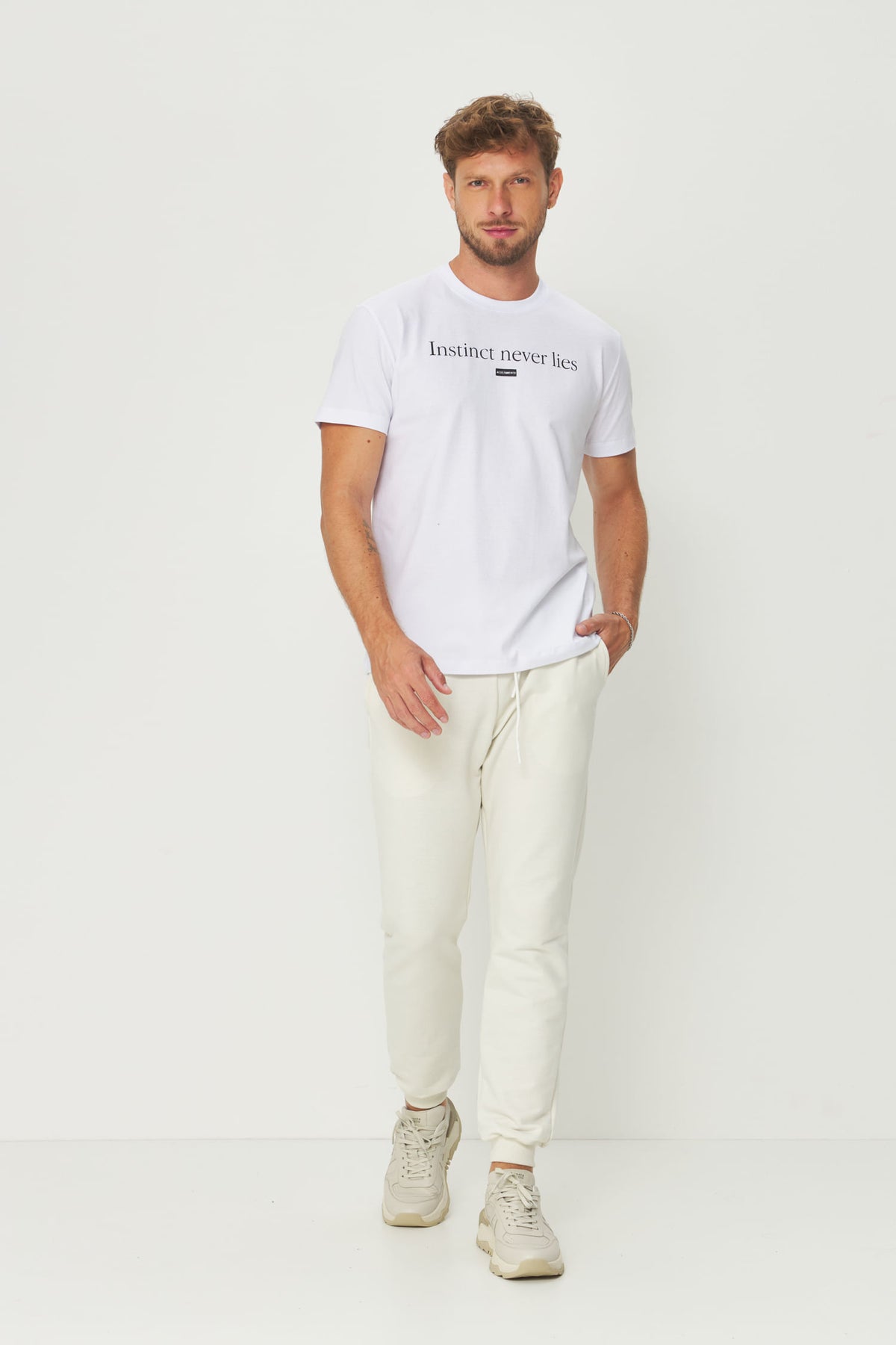 Camiseta Manga Curta Masculina Acostamento Branco