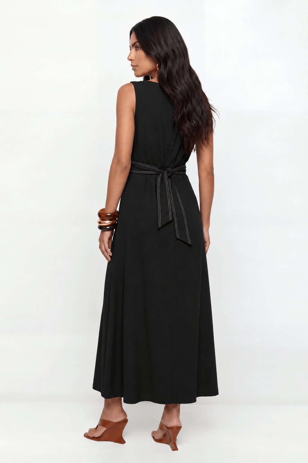 Vestido Midi Cava V ACT Feminino Preto