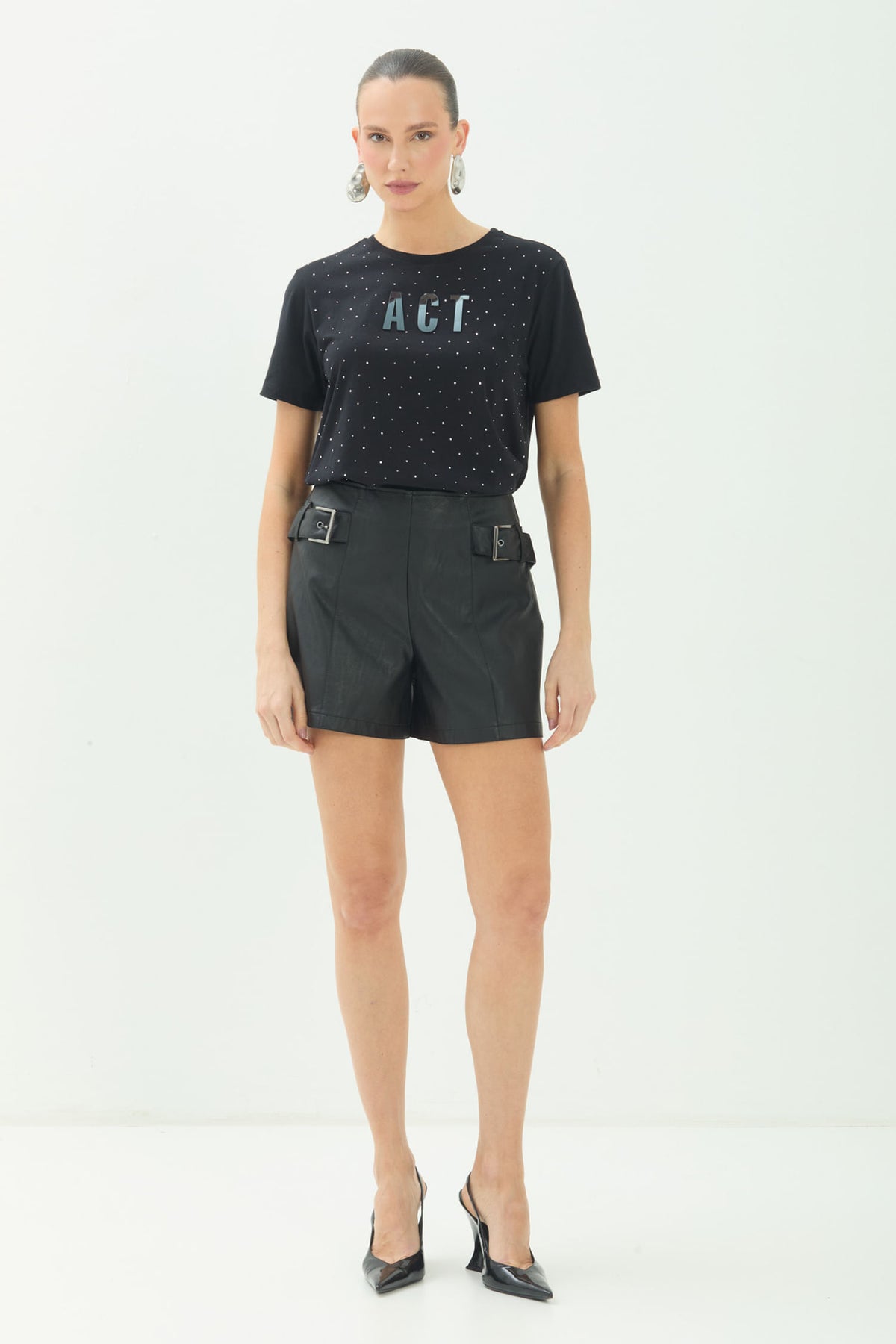 Short PU Com Fivela ACT Feminino Preto