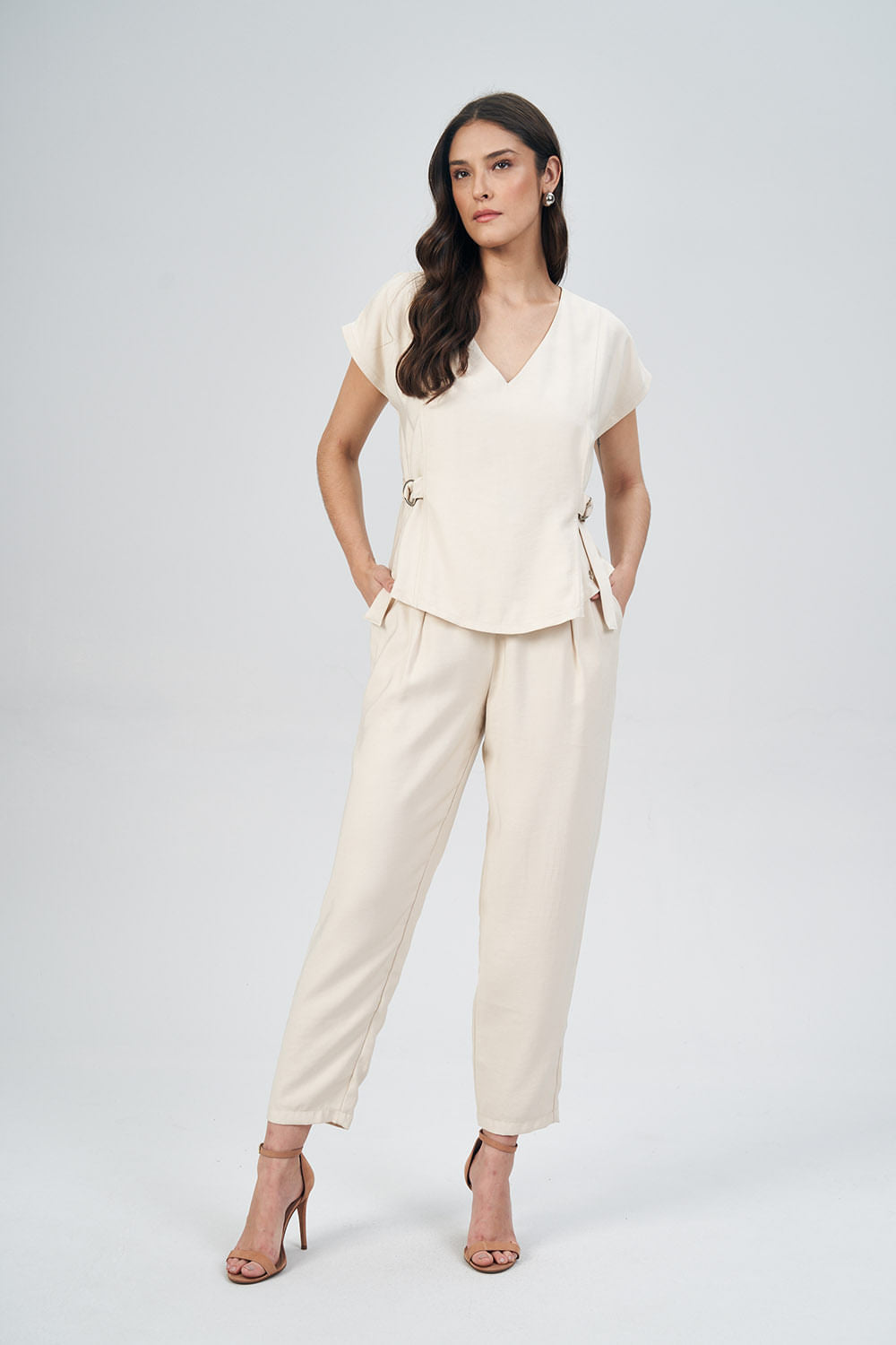 Blusa Detalhe Argola Feminina Acostamento Areia