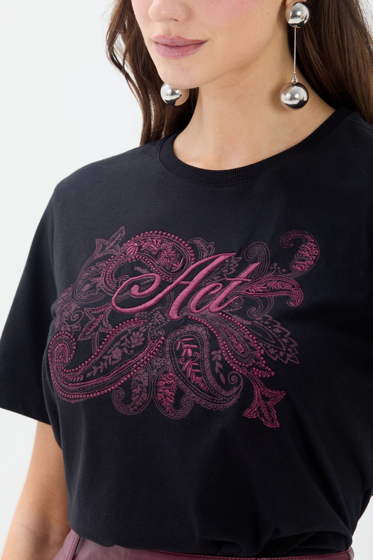T-shirt Casual Com Estampa ACT Feminina Preto