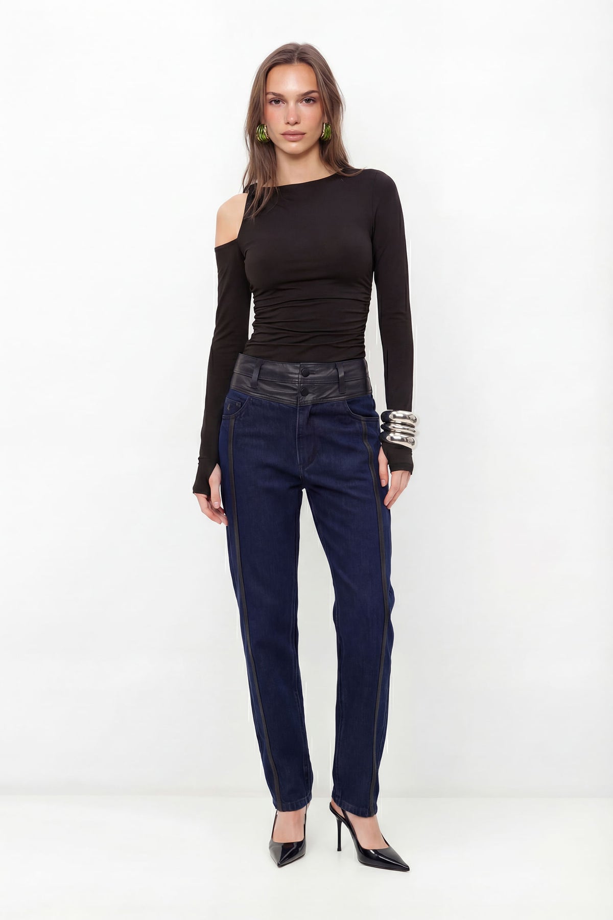 Blusa Manga Longa Ombro Aberto ACT Feminina Preto