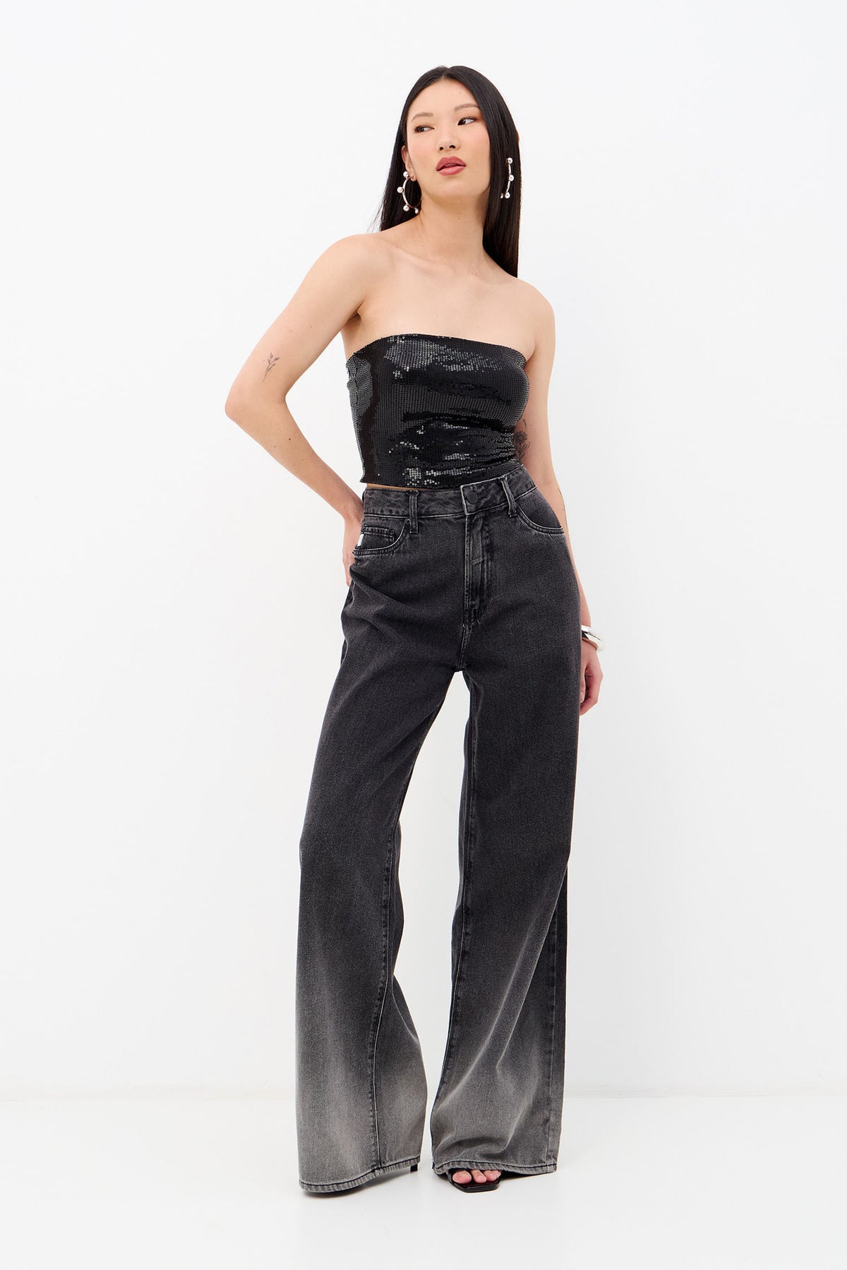 Blusa Paetê Glossy Sem Alça Feminina Inblanche Preto