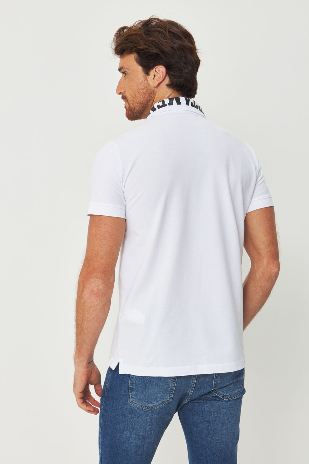 Polo Com Detalhe Na Gola Masculina Acostamento Branco