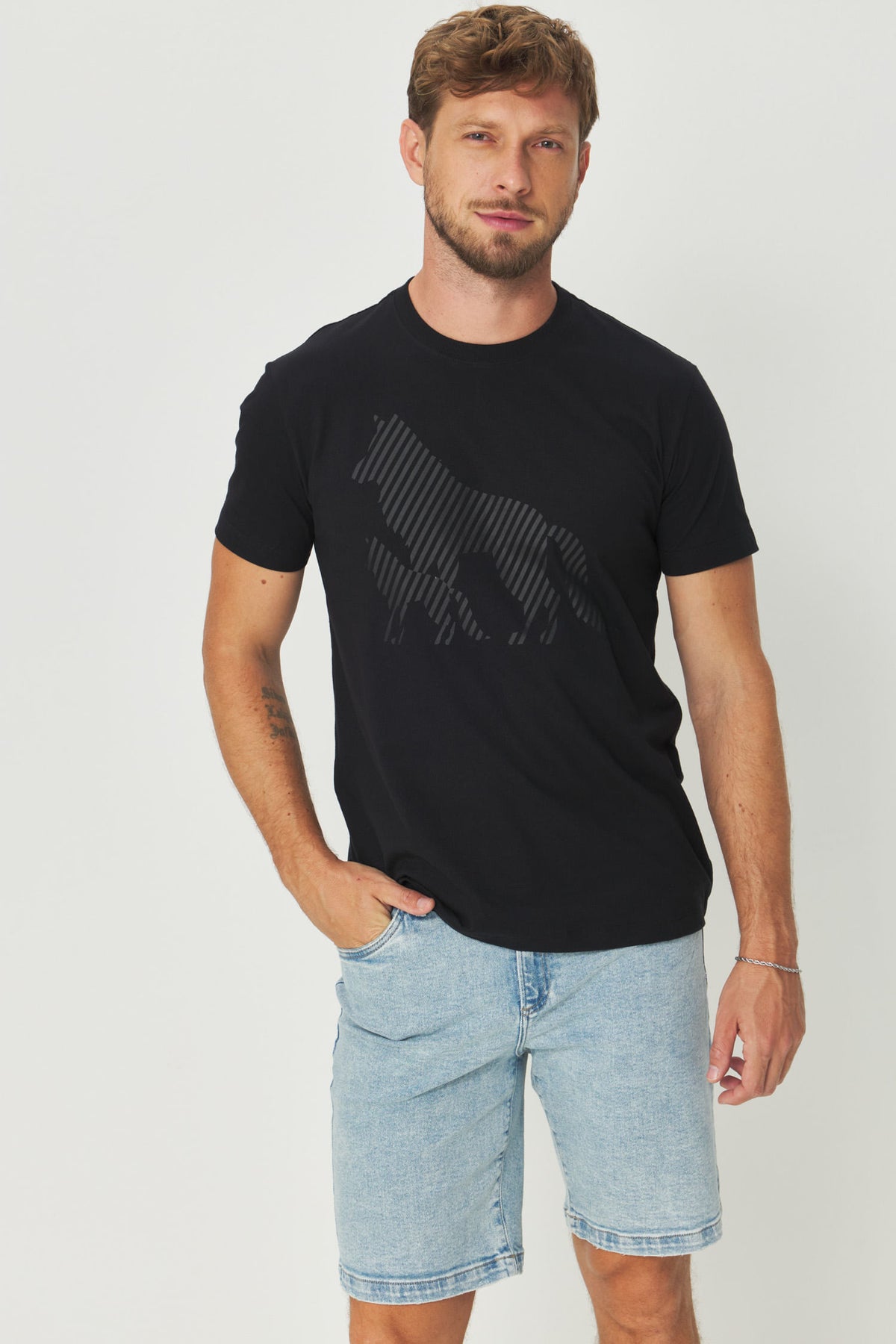 Camiseta Alpha Masculina Acostamento Marinho