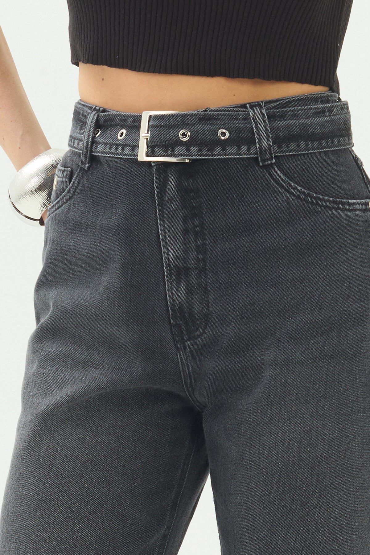 Calça Jeans Straight Com Cinto ACT Feminina Jeans Escuro
