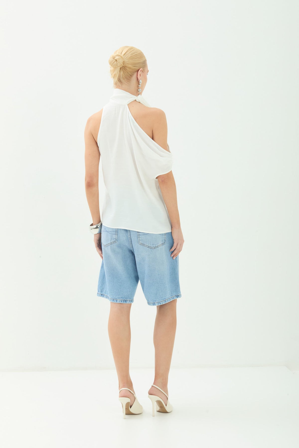 Blusa Halter Ombro Vazado ACT Feminina Off White