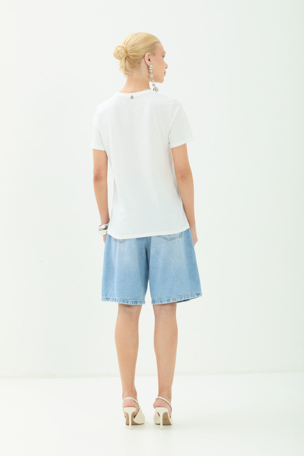 T-shirt Casual Clean ACT Feminina Off White
