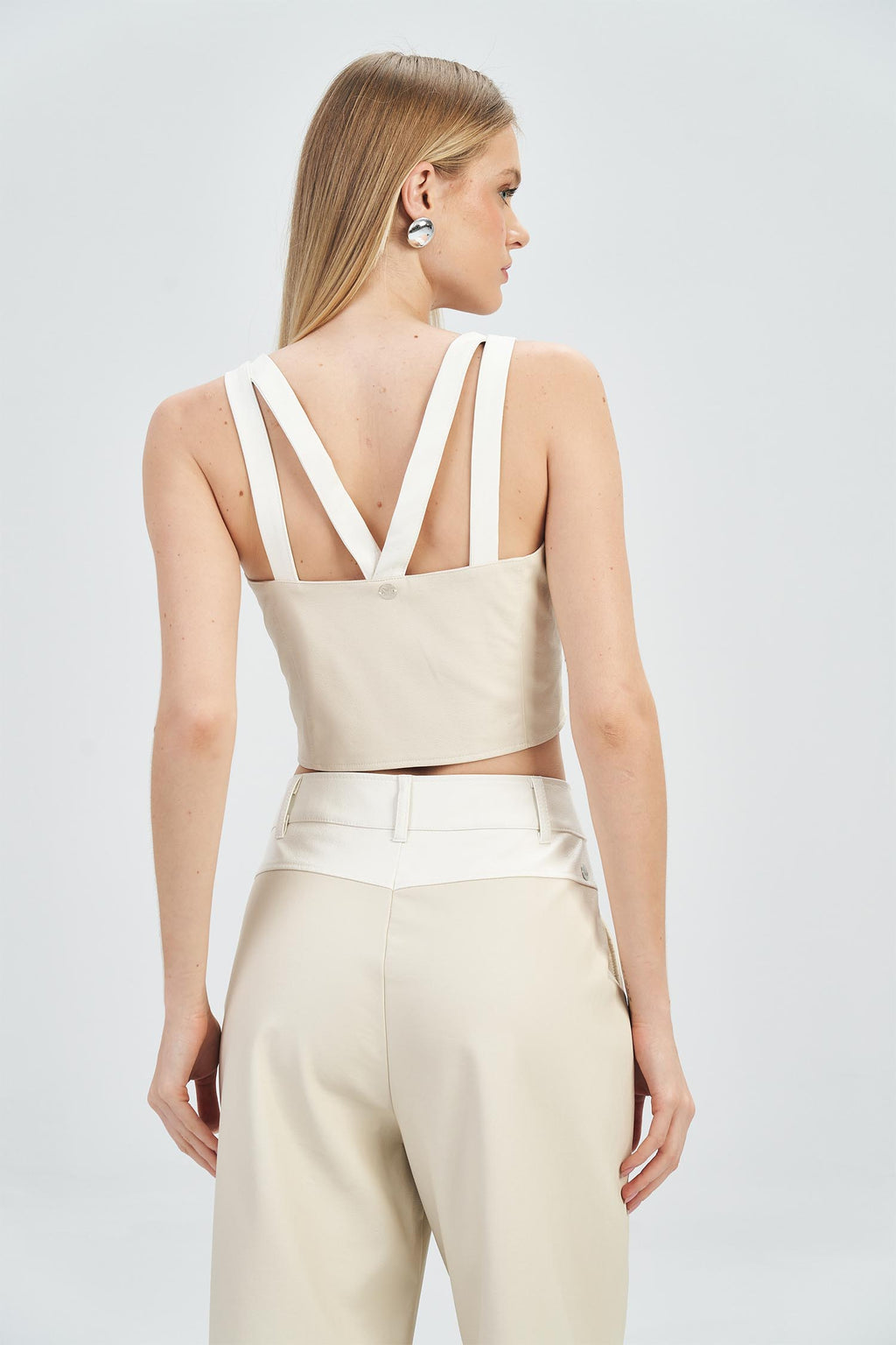 Top PU Duo Color Feminino Acostamento Preto C/ Off White