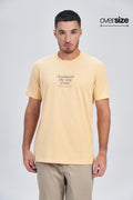 Camiseta Discover The World Masculina Oversize Acostamento Amarelo Creme