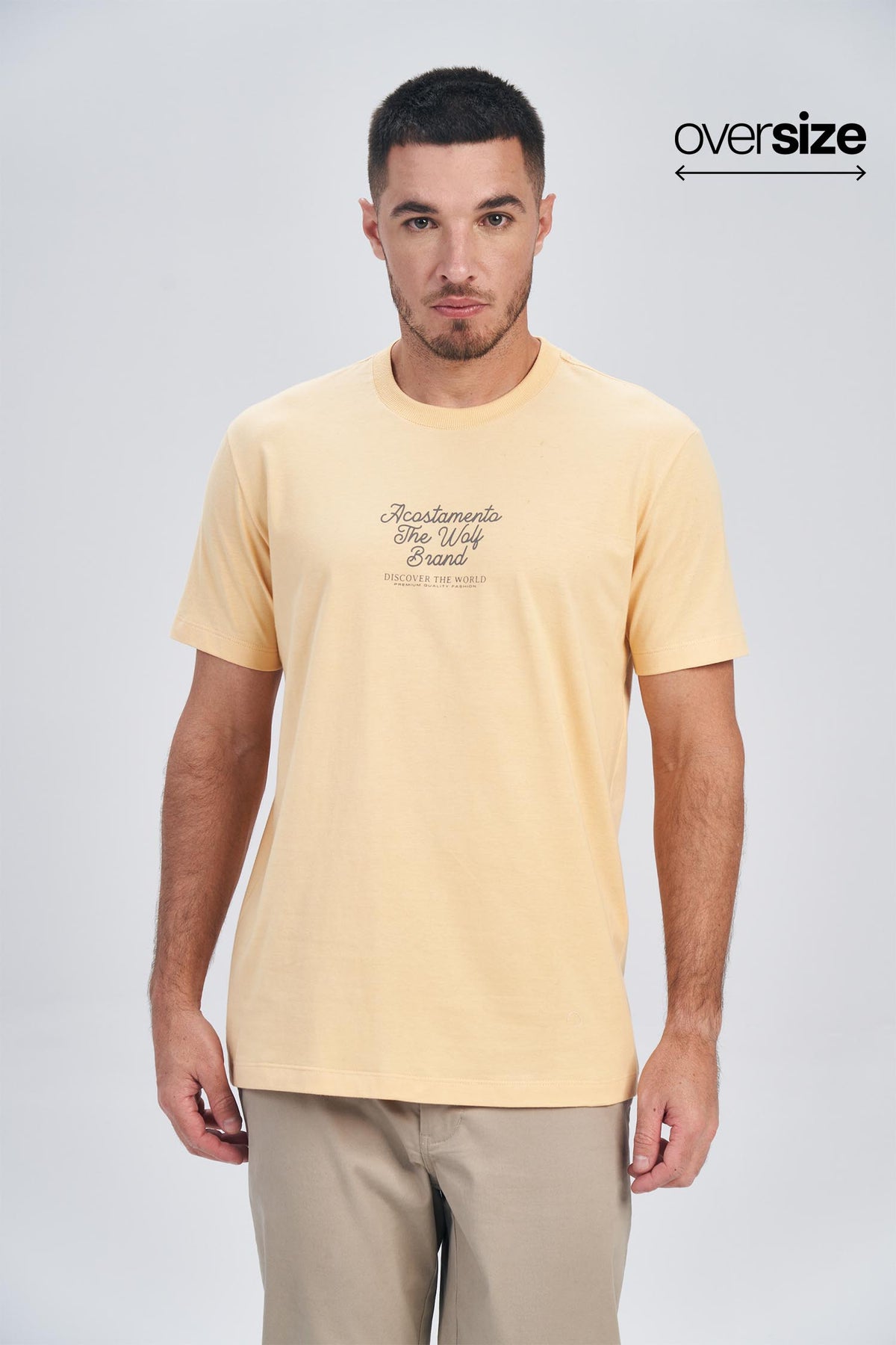 Camiseta Discover The World Masculina Oversize Acostamento Amarelo Creme