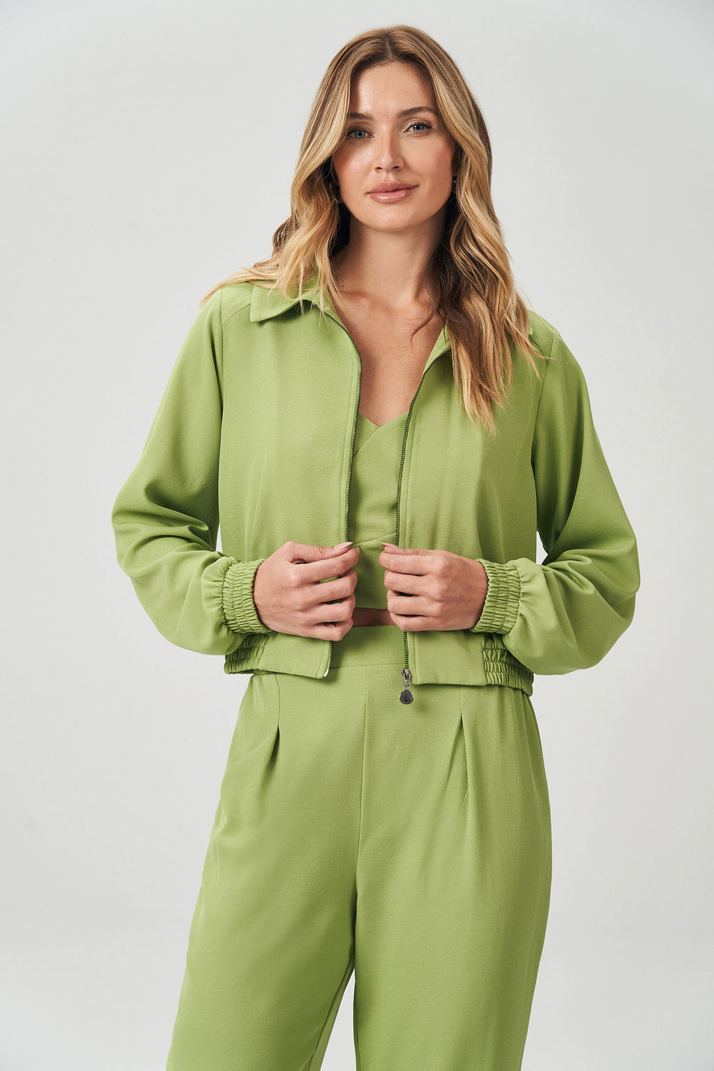Jaqueta Leve Franzido Feminina Acostamento Garden