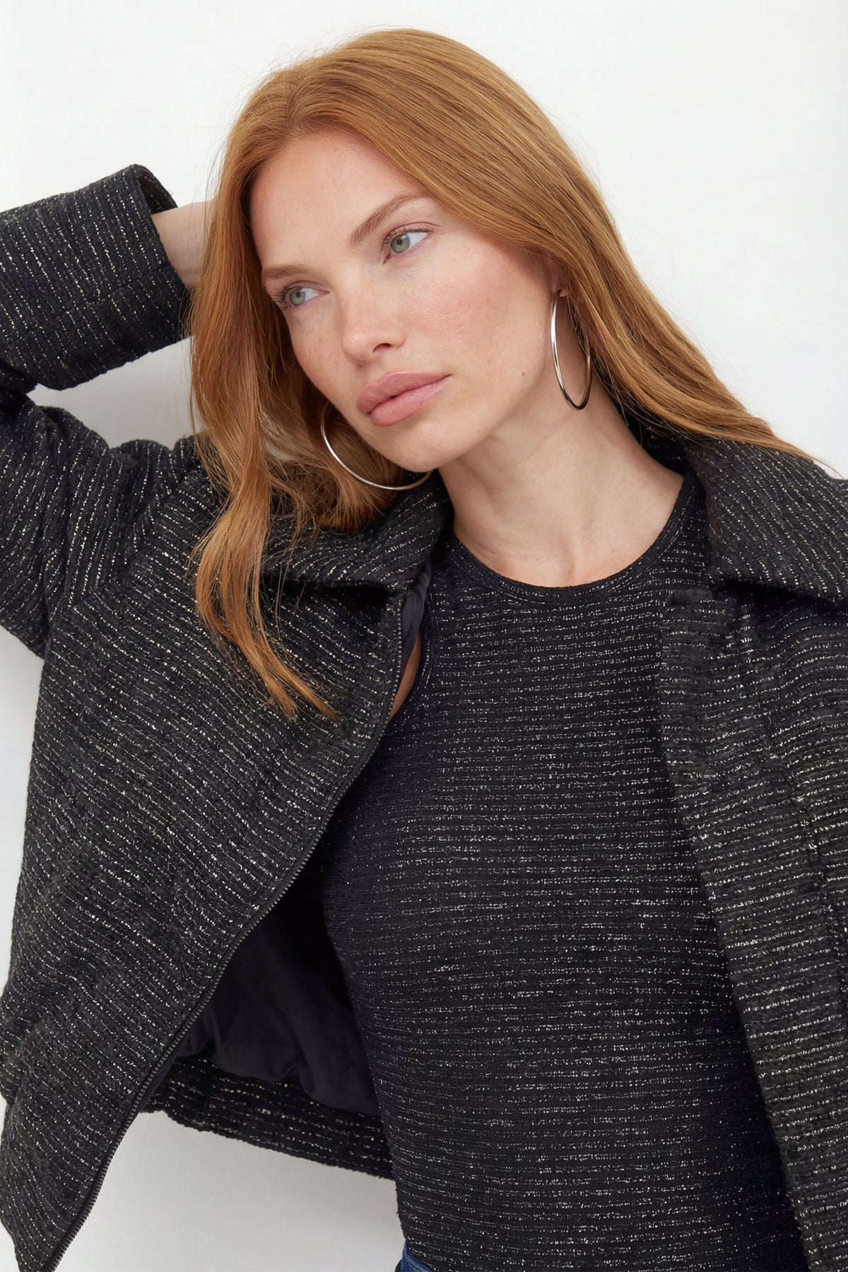 Jaqueta Cropped Textura Brilho ACT Feminina Preto