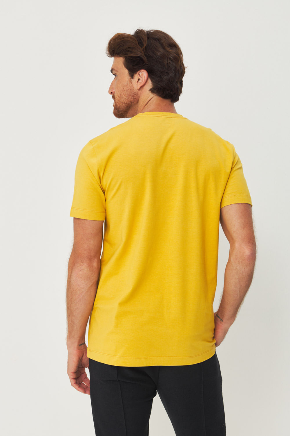 Camiseta Essential Lobo Masculina Acostamento Amarelo Ocre