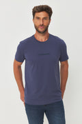 Camiseta Bordado Frontal Masculino Acostamento Azul Navy