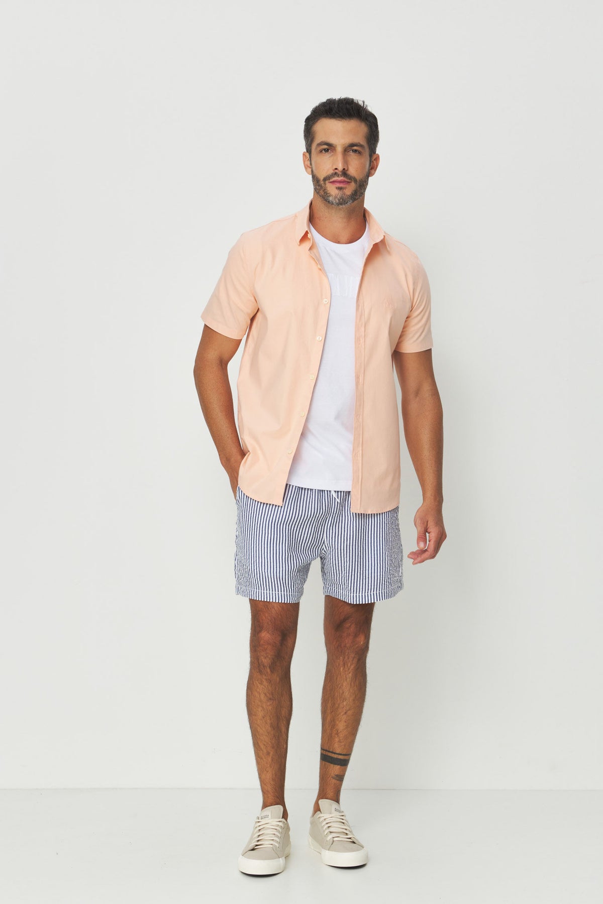 Short Listrado Casual Masculino Acostamento Listrado Branco C/ Marinho