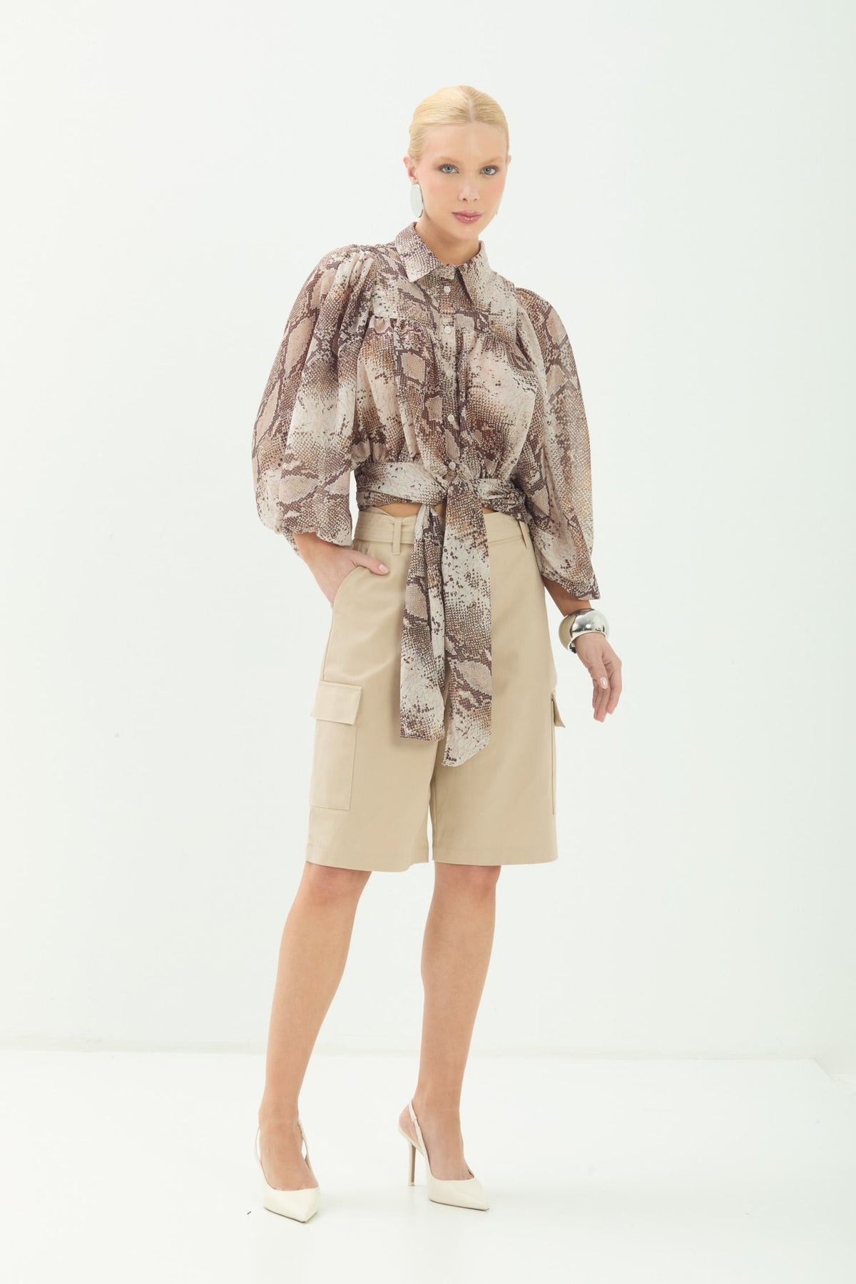 Camisa Manga Longa Com Amarração  ACT Feminina Snake Skin