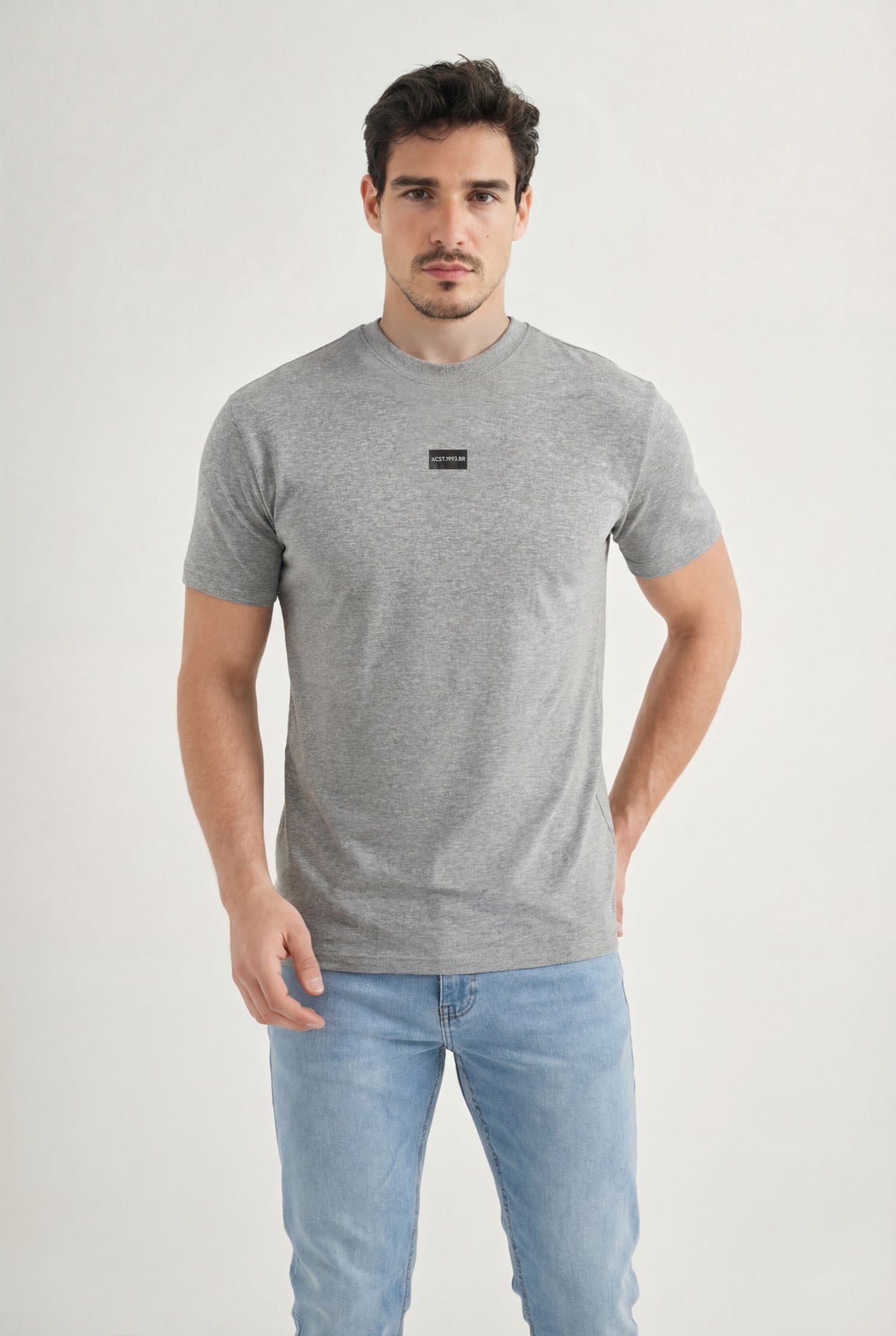Camiseta Logo Central Masculina Acostamento Vinho Syrah