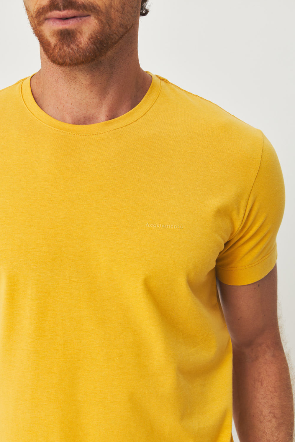 Camiseta Mini Lettering Masculina Acostamento Amarelo Ocre