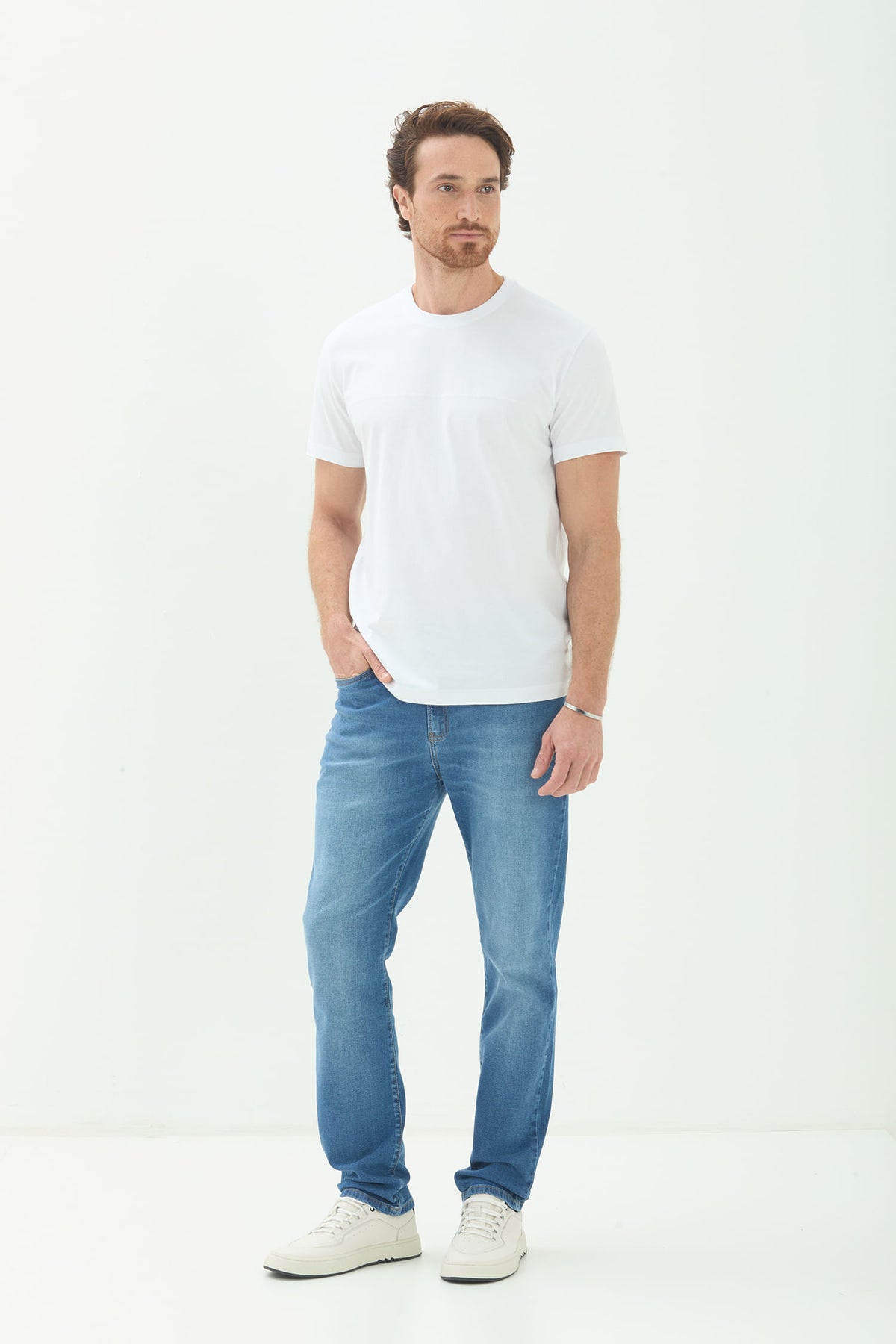 Camiseta Casual Bordada Masculina Acostamento Branco