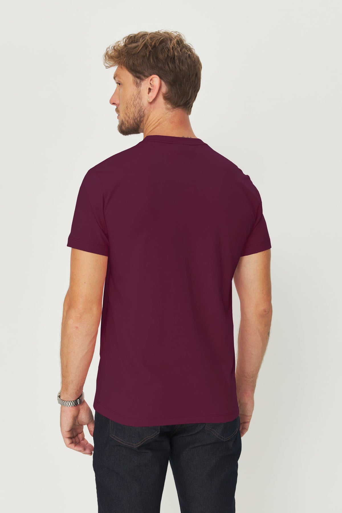 Camiseta Básica Lobo Bordado Masculina Acostamento Vinho Syrah