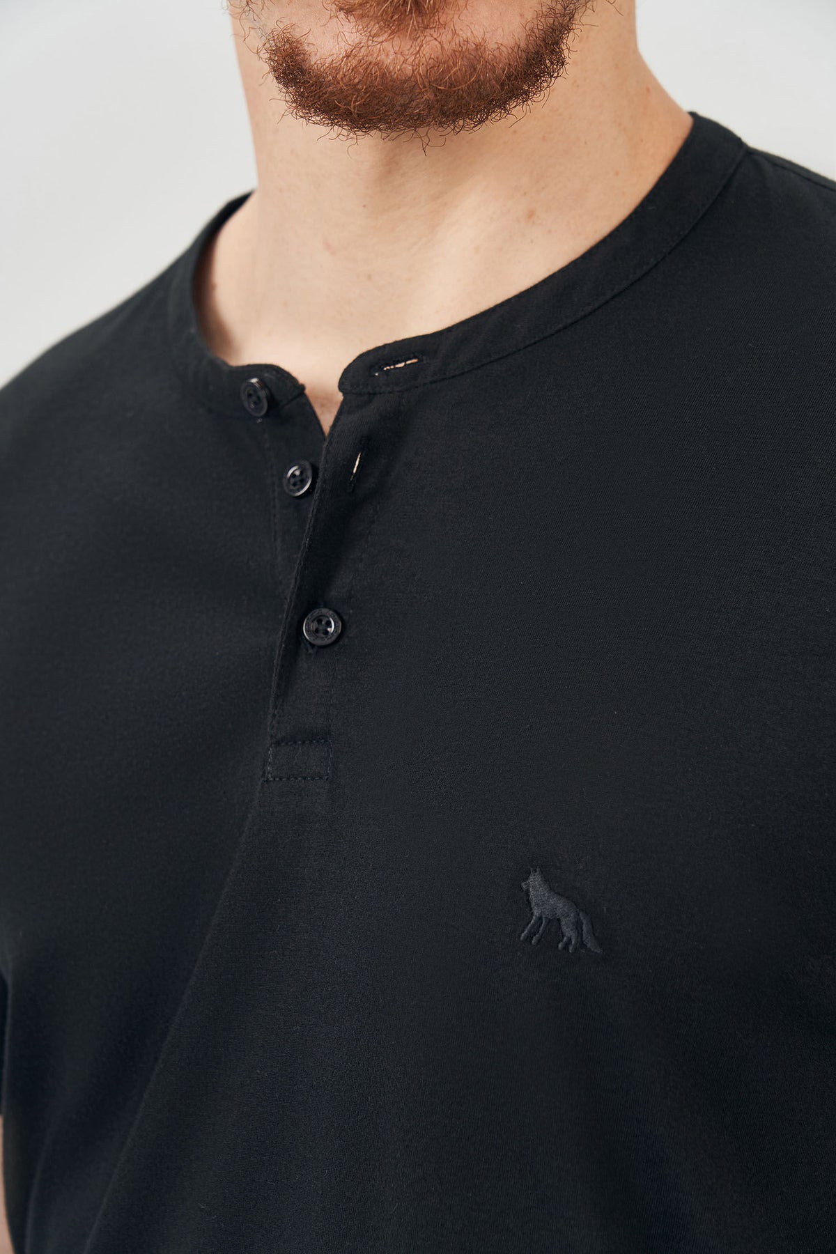 Camiseta Gola Henley Masculino Acostamento Bordo Sangria