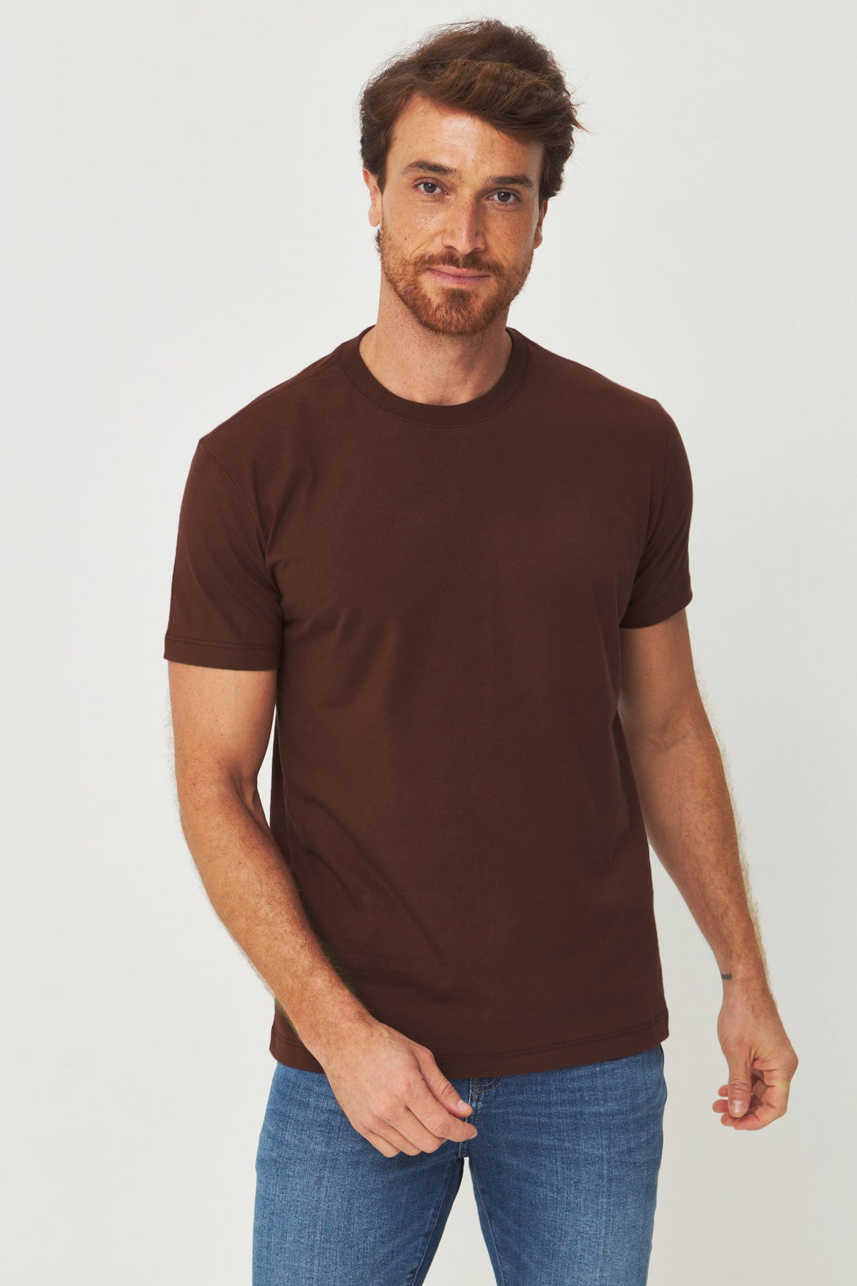 Camiseta Básica Clean Masculina Acostamento Marrom Ipe