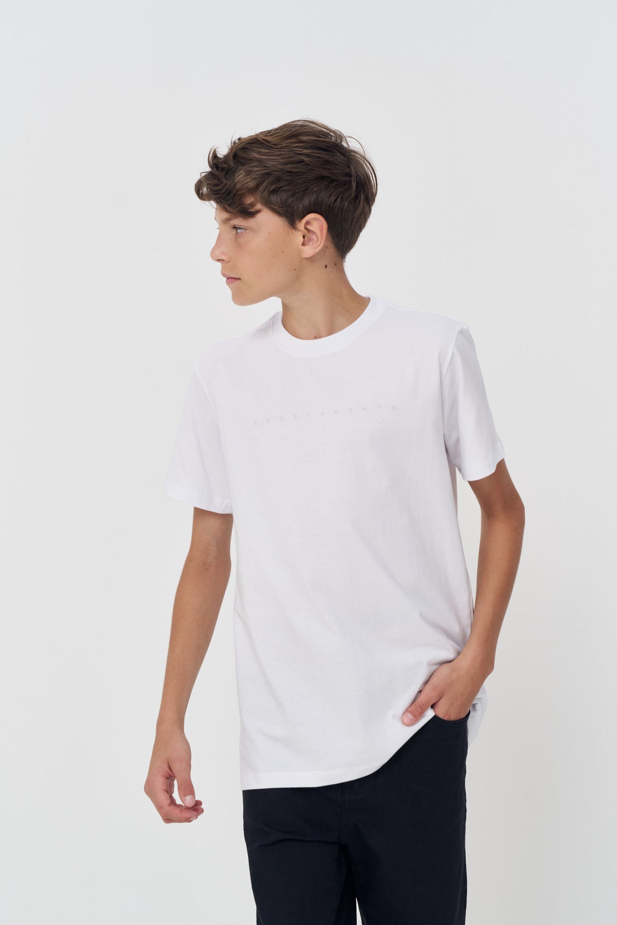 Camiseta Essencial Menino Acostamento Next Branco