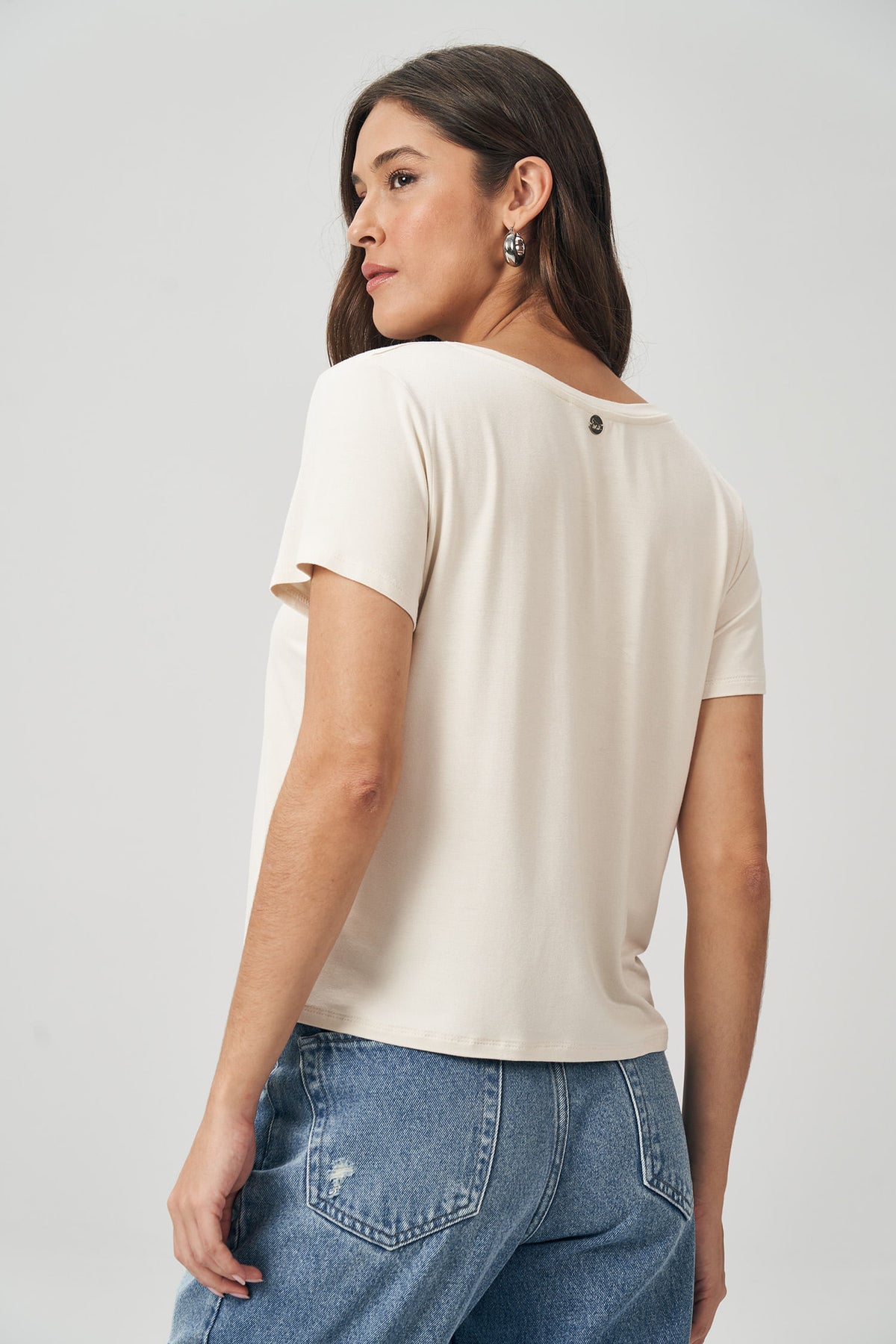 T-Shirt Básica Feminina Acostamento Areia