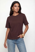 T-Shirt Acinturada Com Pregas ACT Feminina Deep Brown
