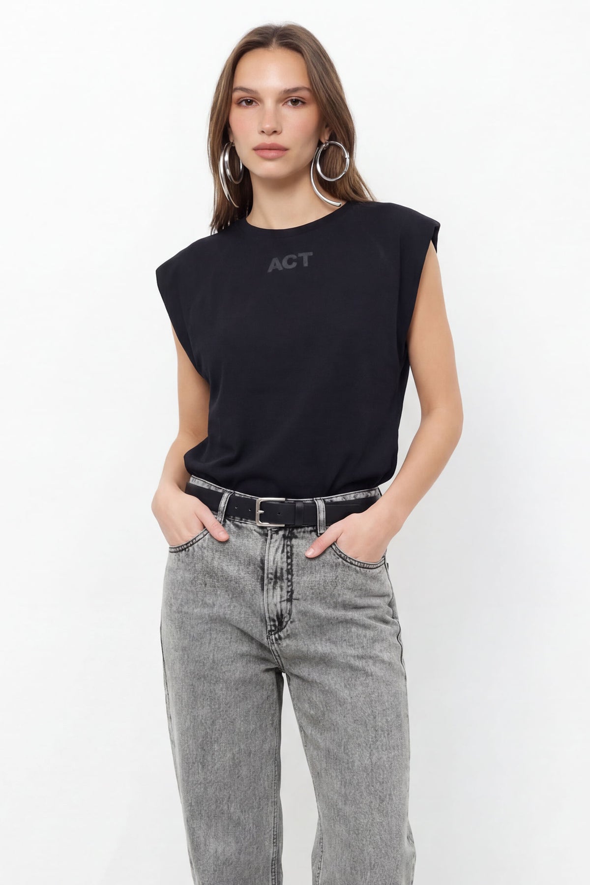 T-Shirt Básica ACT Feminina Preto