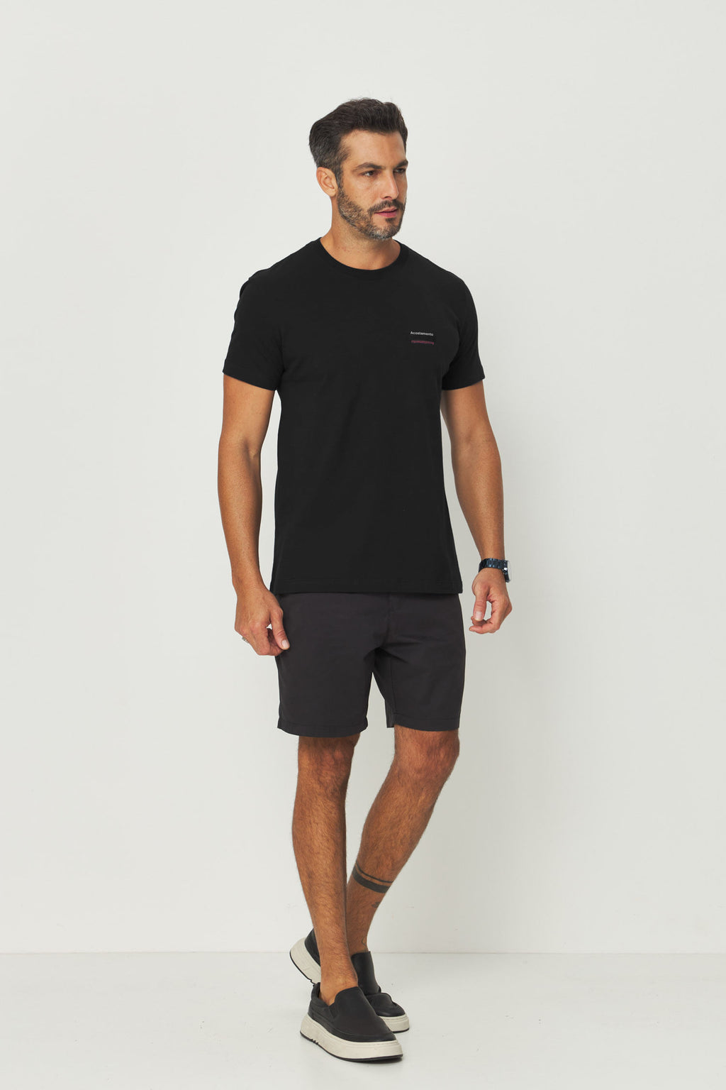 Camiseta Lobo Geométrico Masculino Acostamento Preto