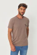 Camiseta Básica Lobo Masculina Acostamento Capuccino