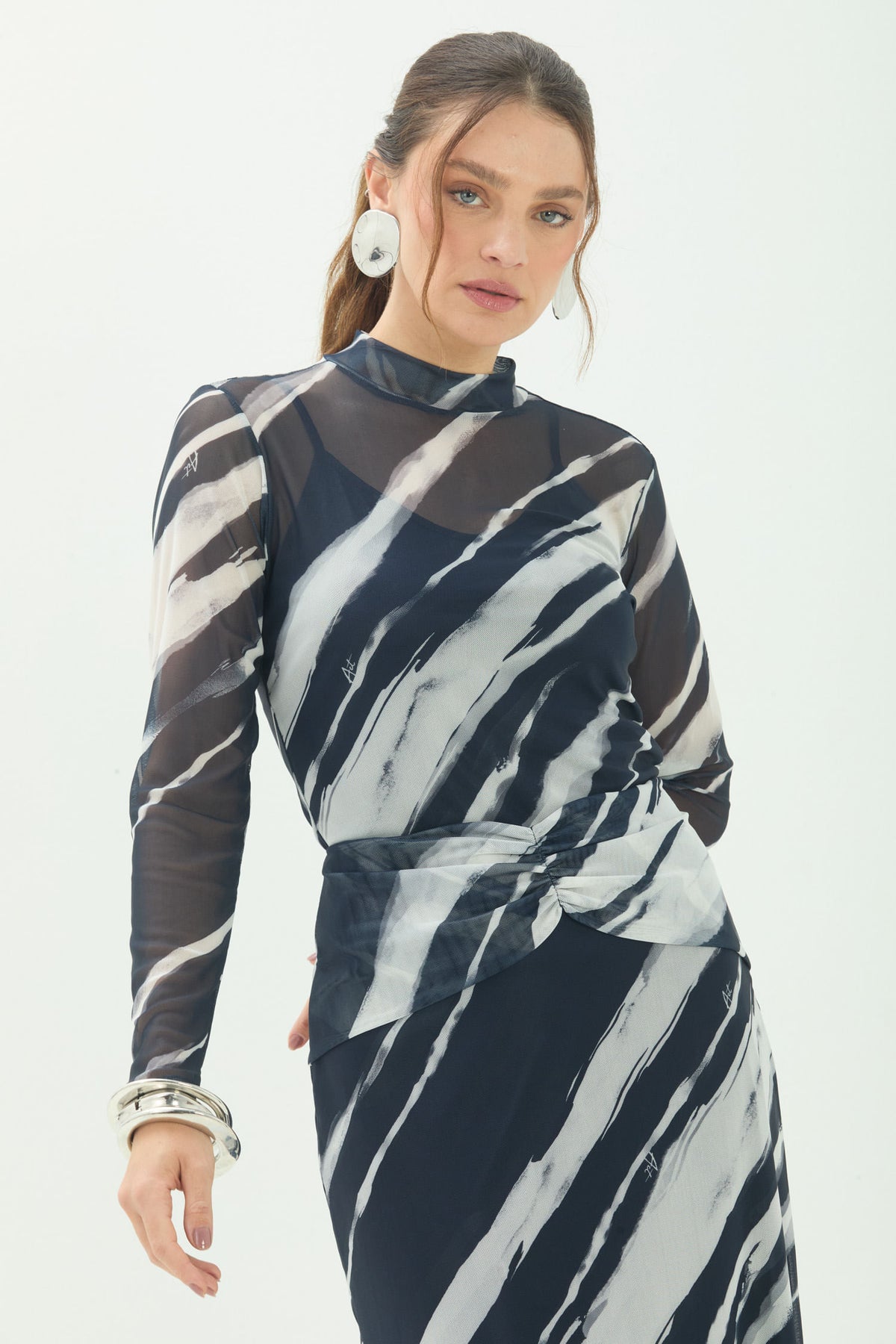 Blusa Tule Estampa Abstrata ACT Feminina Royal Stripes