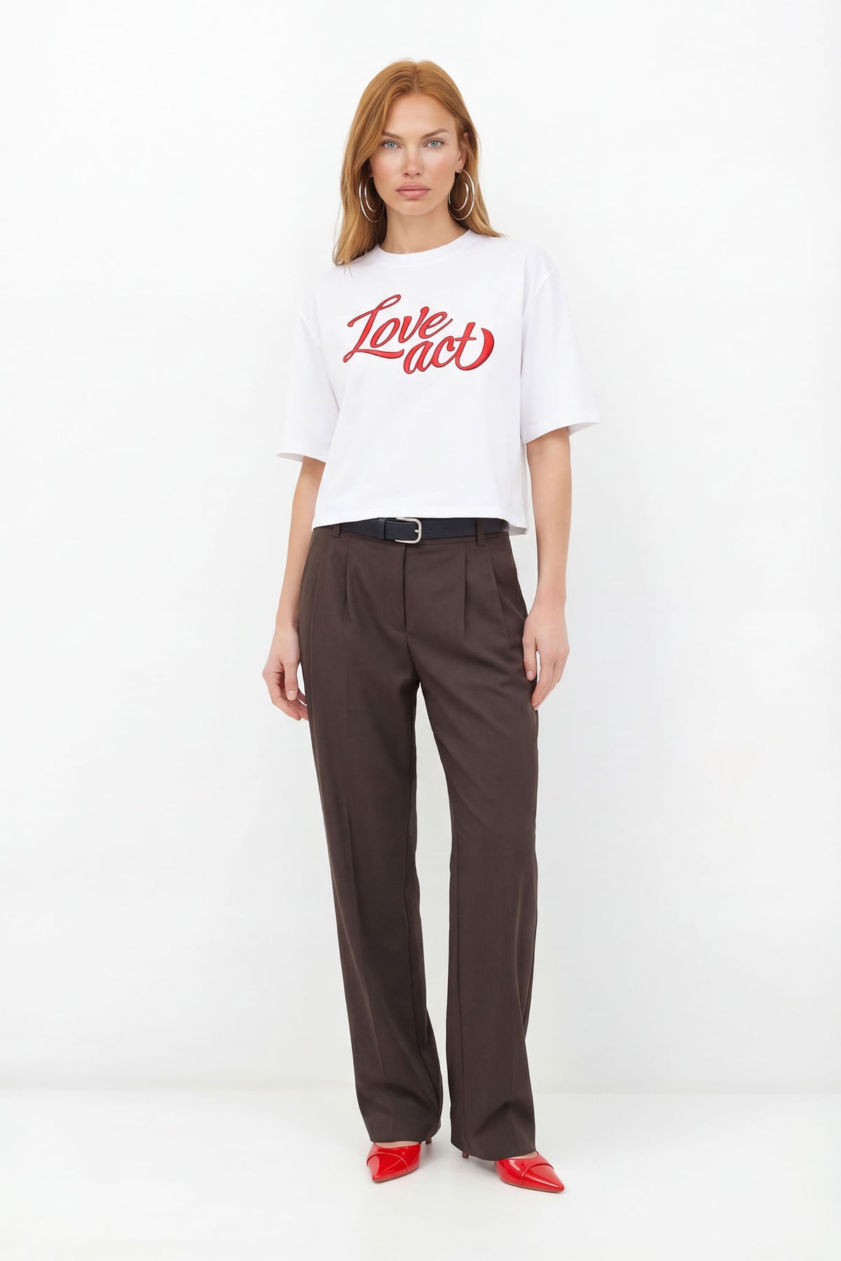 T-Shirt Love Bordada ACT Feminina Off White