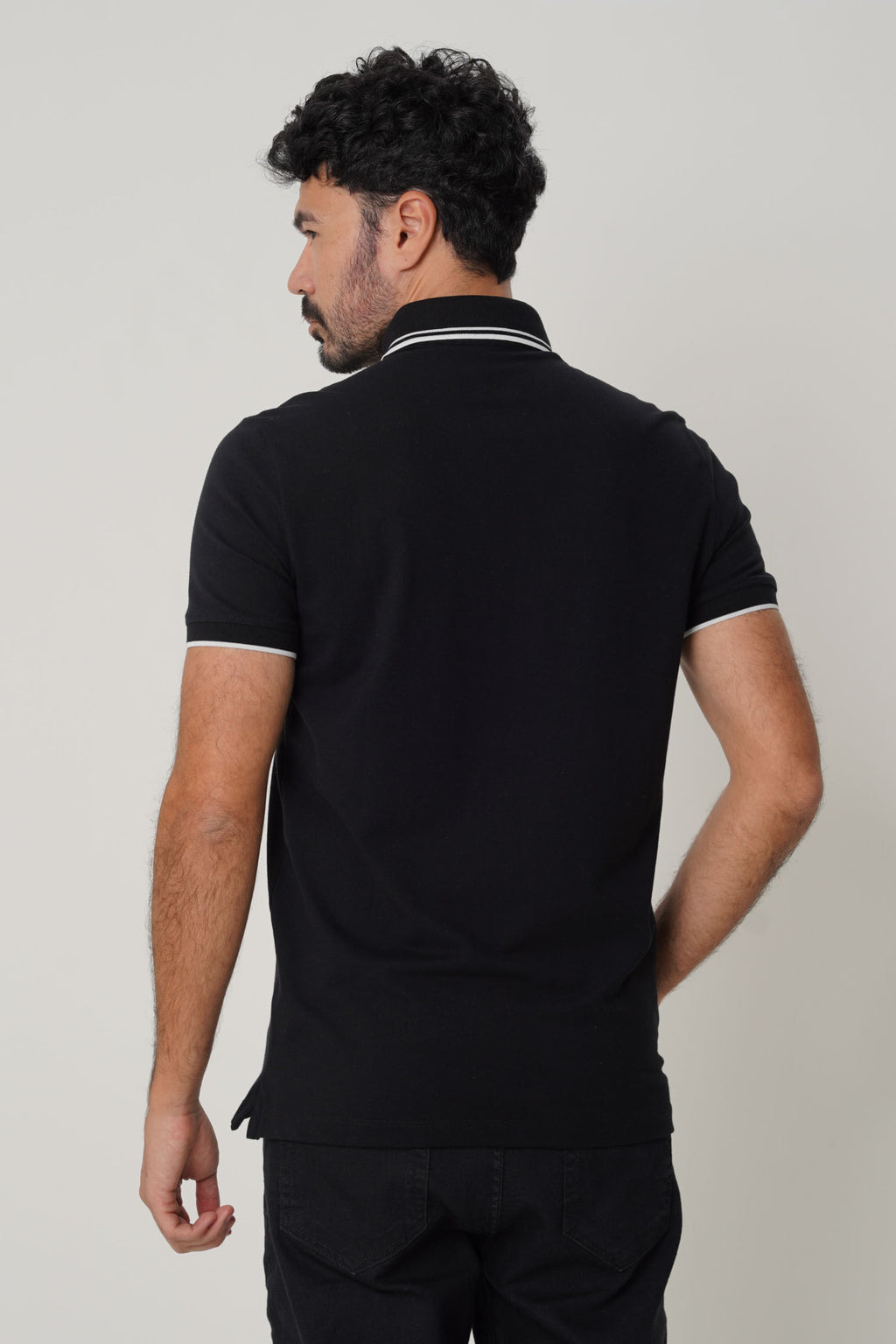 Polo Gola Contrastante Masculina Acostamento Preto