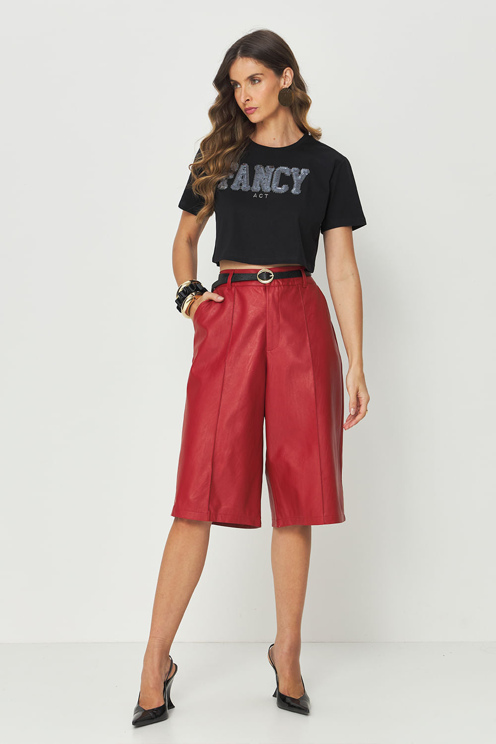 T-Shirt Cropped Fancy Paetê Feminina Acostamento Preto