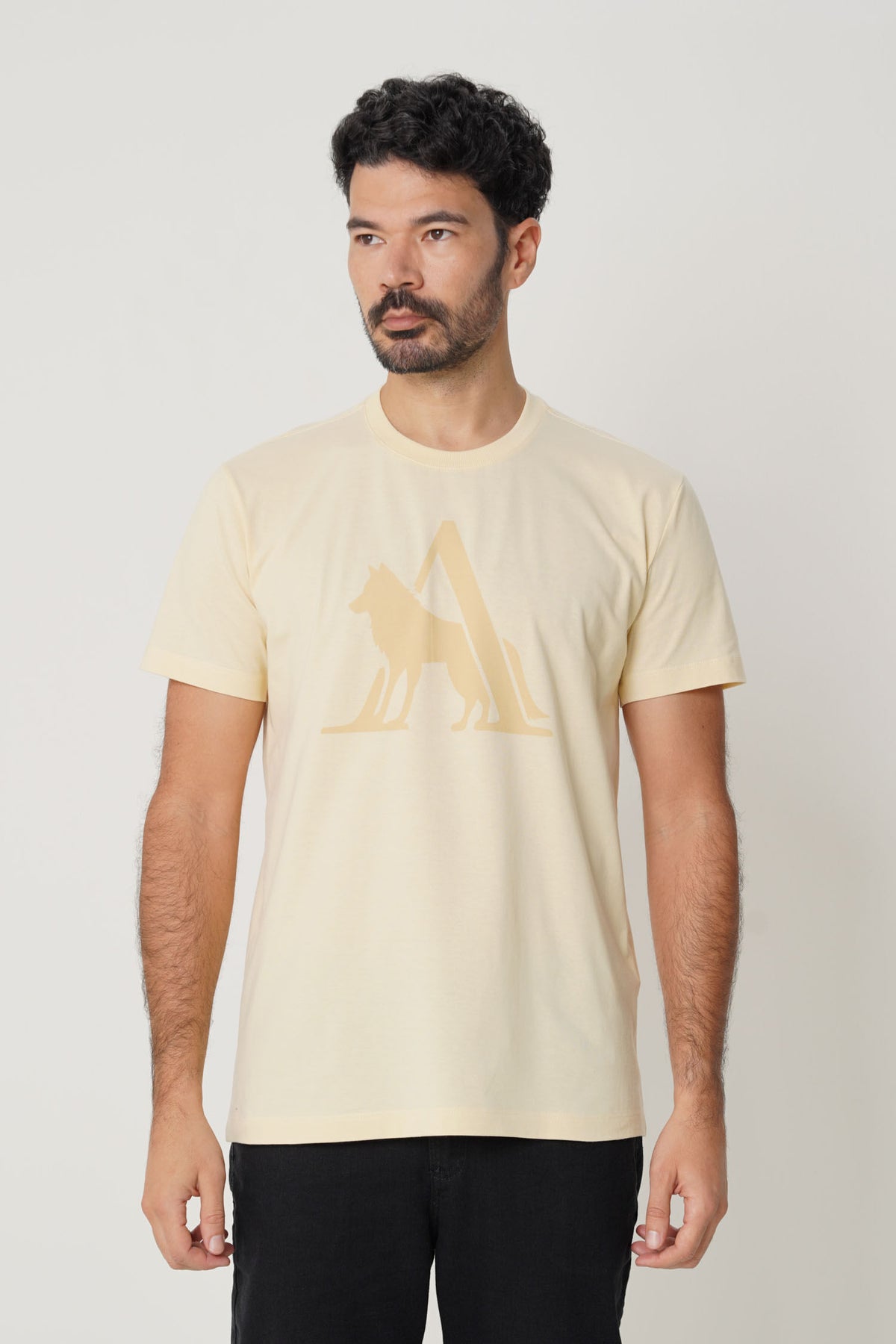 Camiseta Lobo Lettering Masculina Acostamento Amarelo Sunlight