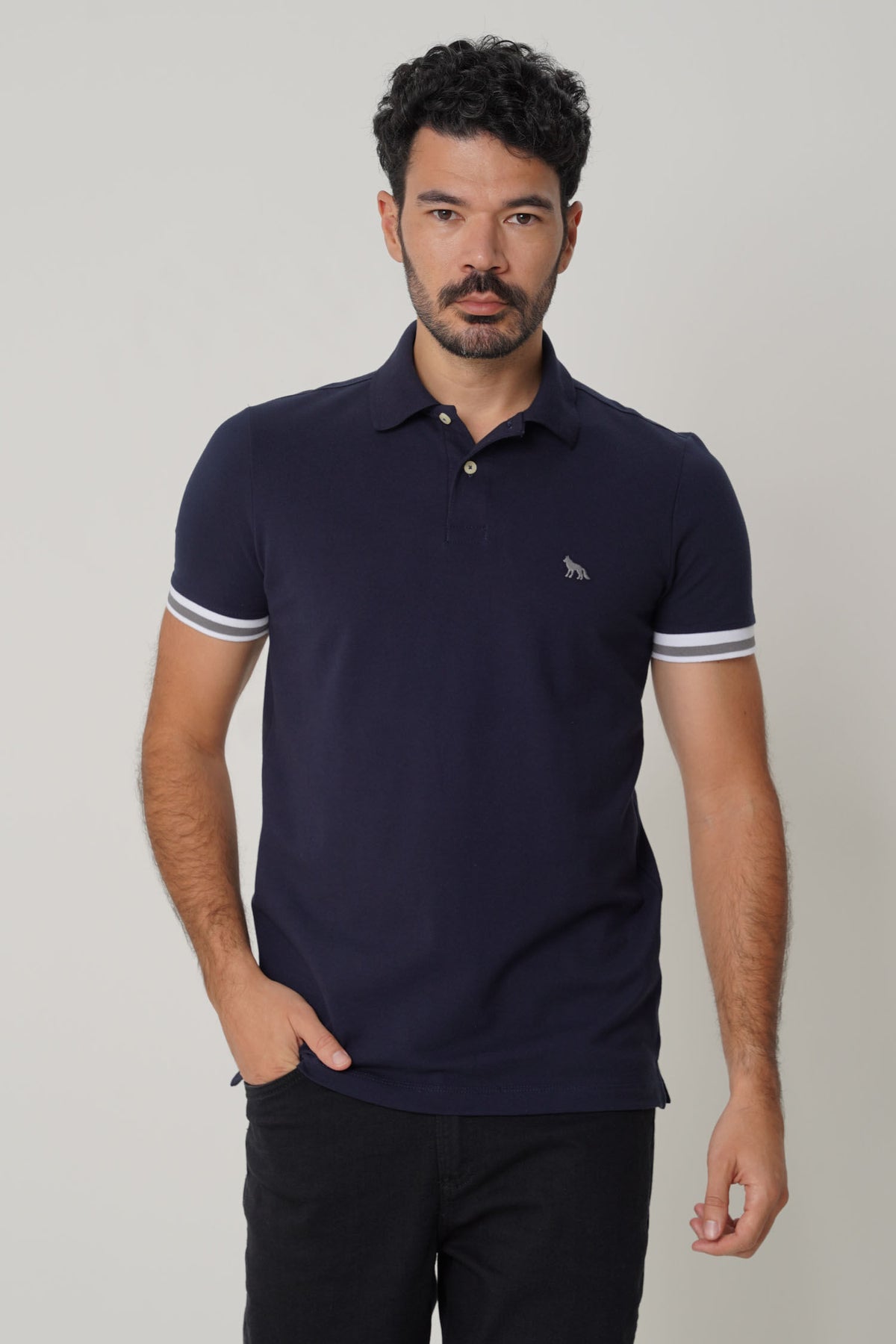 Polo Detalhe na Manga Masculina Acostamento Marinho