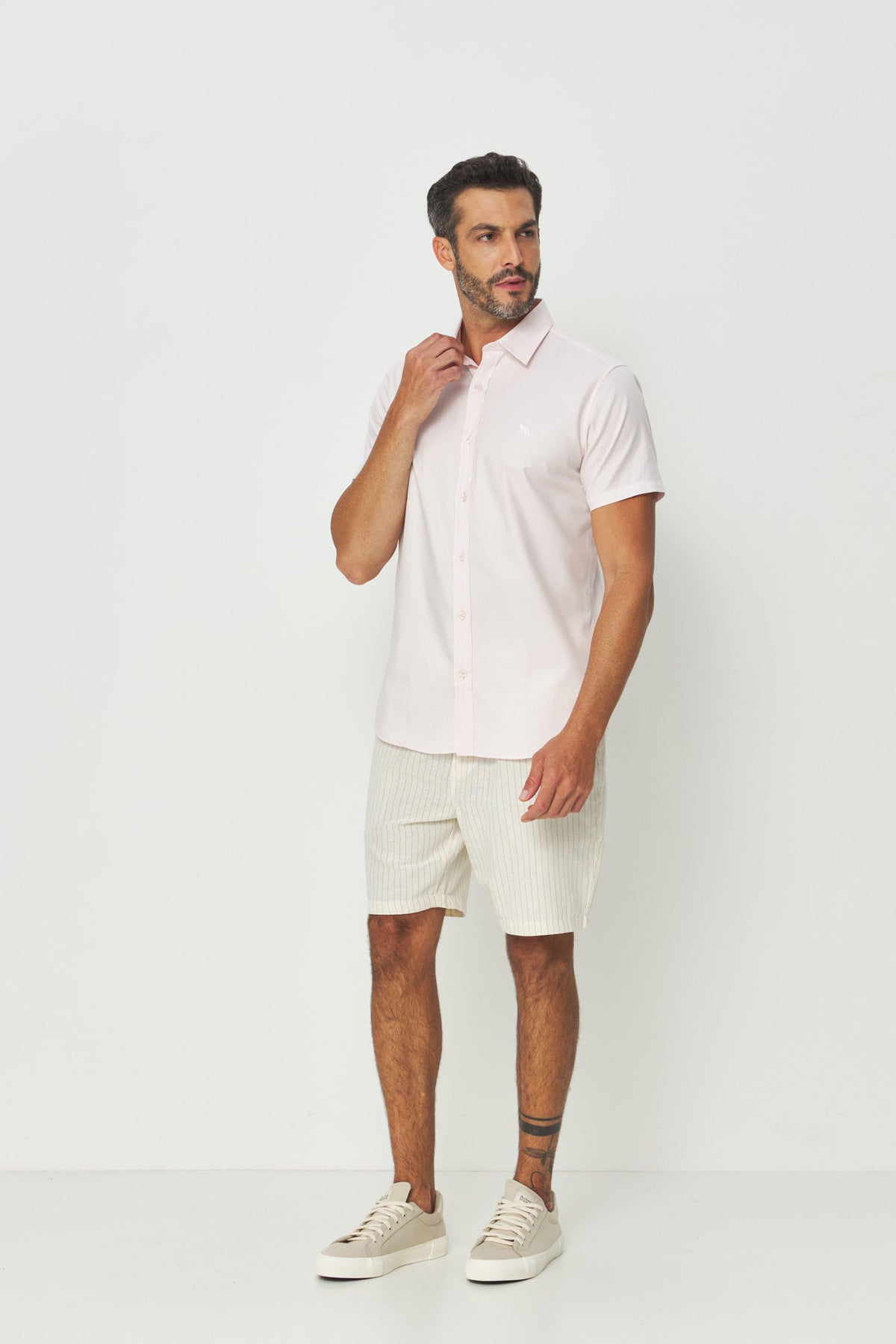 Bermuda Minimalista Masculina Acostamento Off White