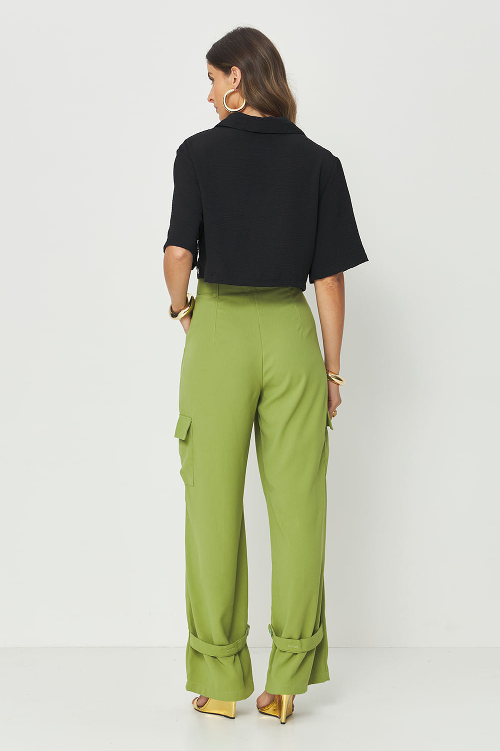 Calça Acetinada Cargo Com Amarração Feminina Acostamento Matcha