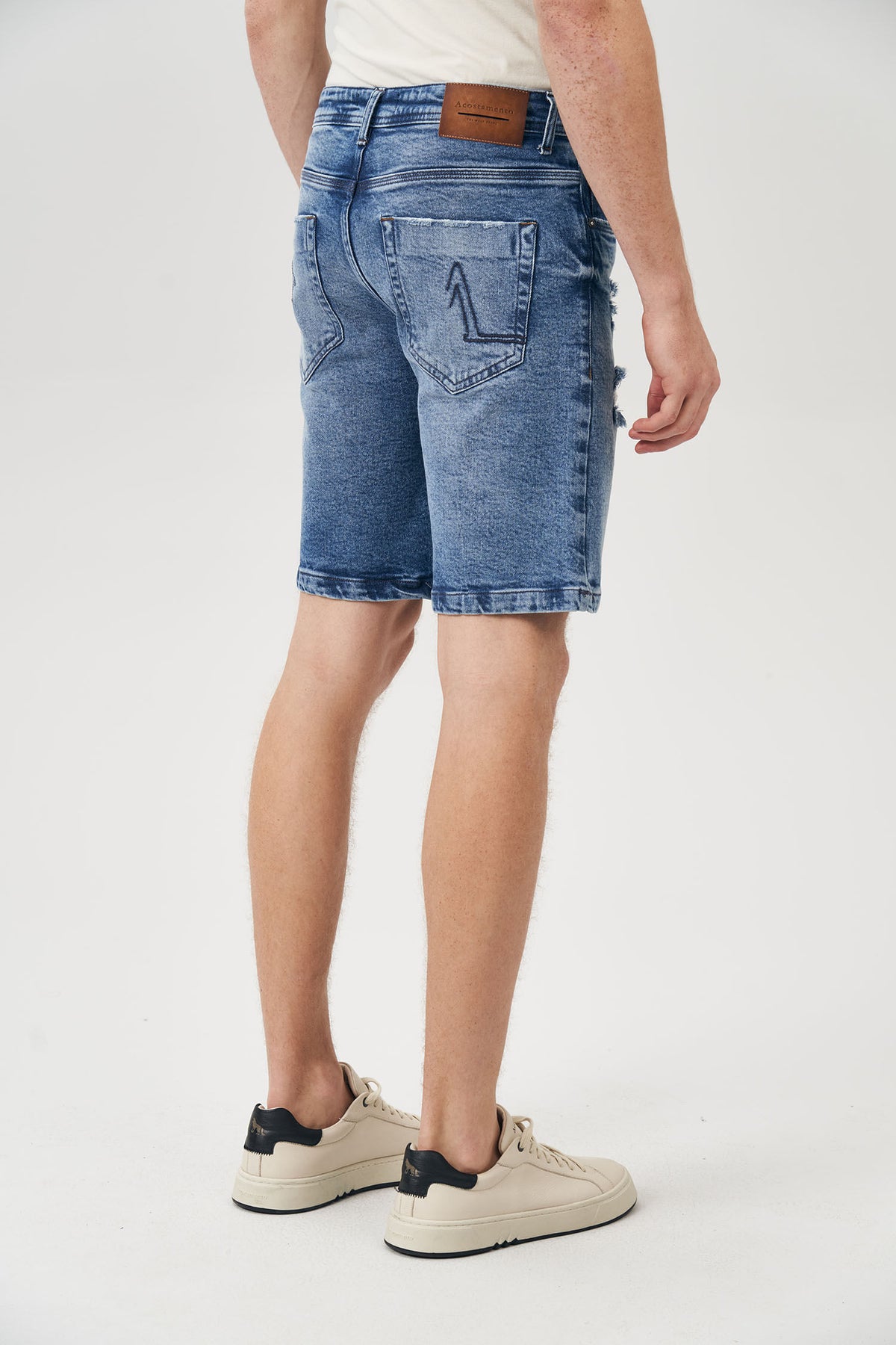 Bermuda Jeans Destroyed Masculina Acostamento Jeans Intermediario