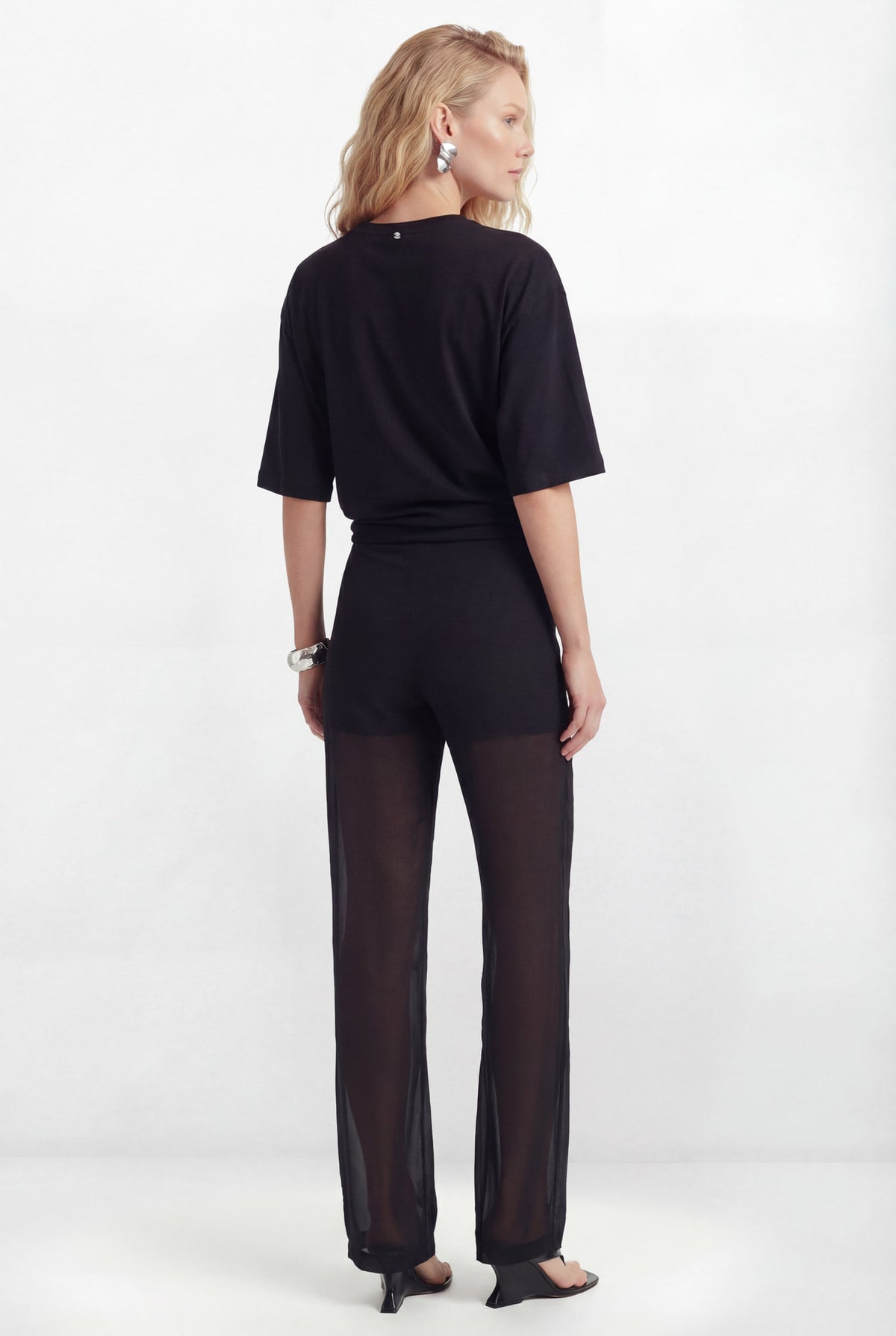 T-Shirt Com Nó Lateral ACT Feminina Preto