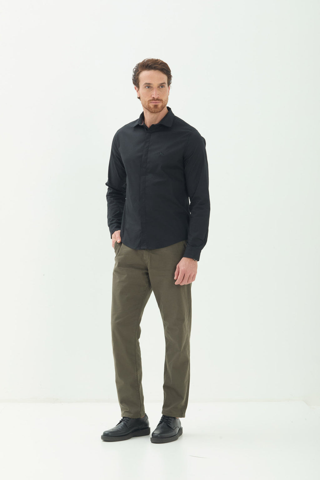 Camisa Manga Longa Botão Oculto Masculina Acostamento Preto