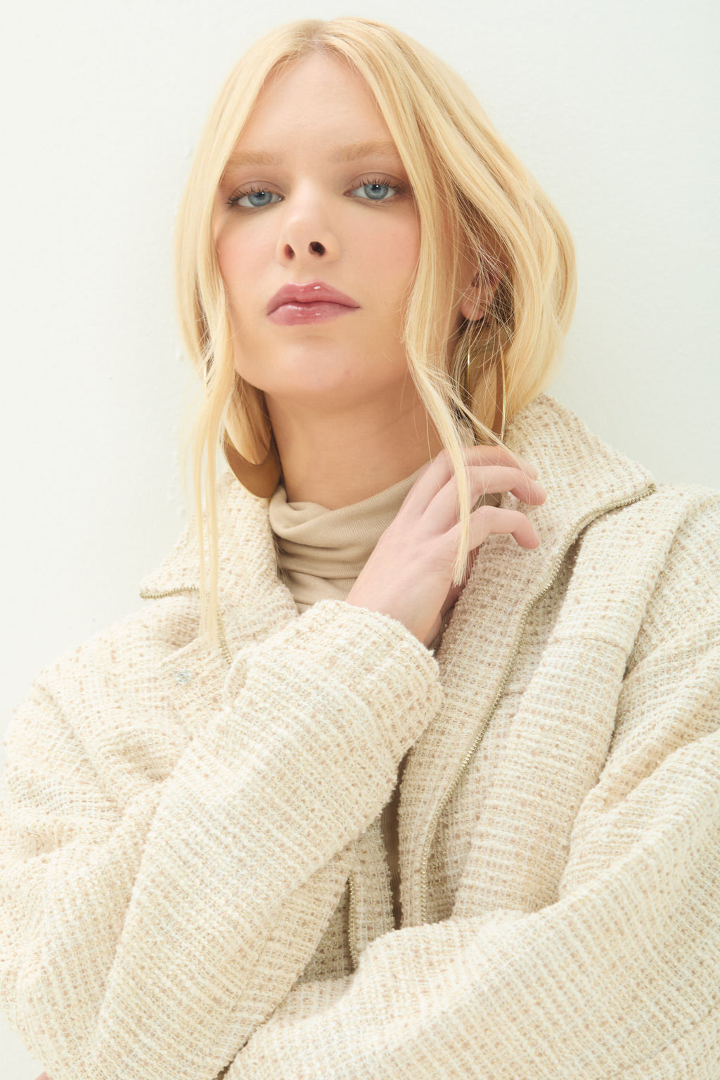 Jaqueta Texturizada ACT Feminina Sand C/ Off White