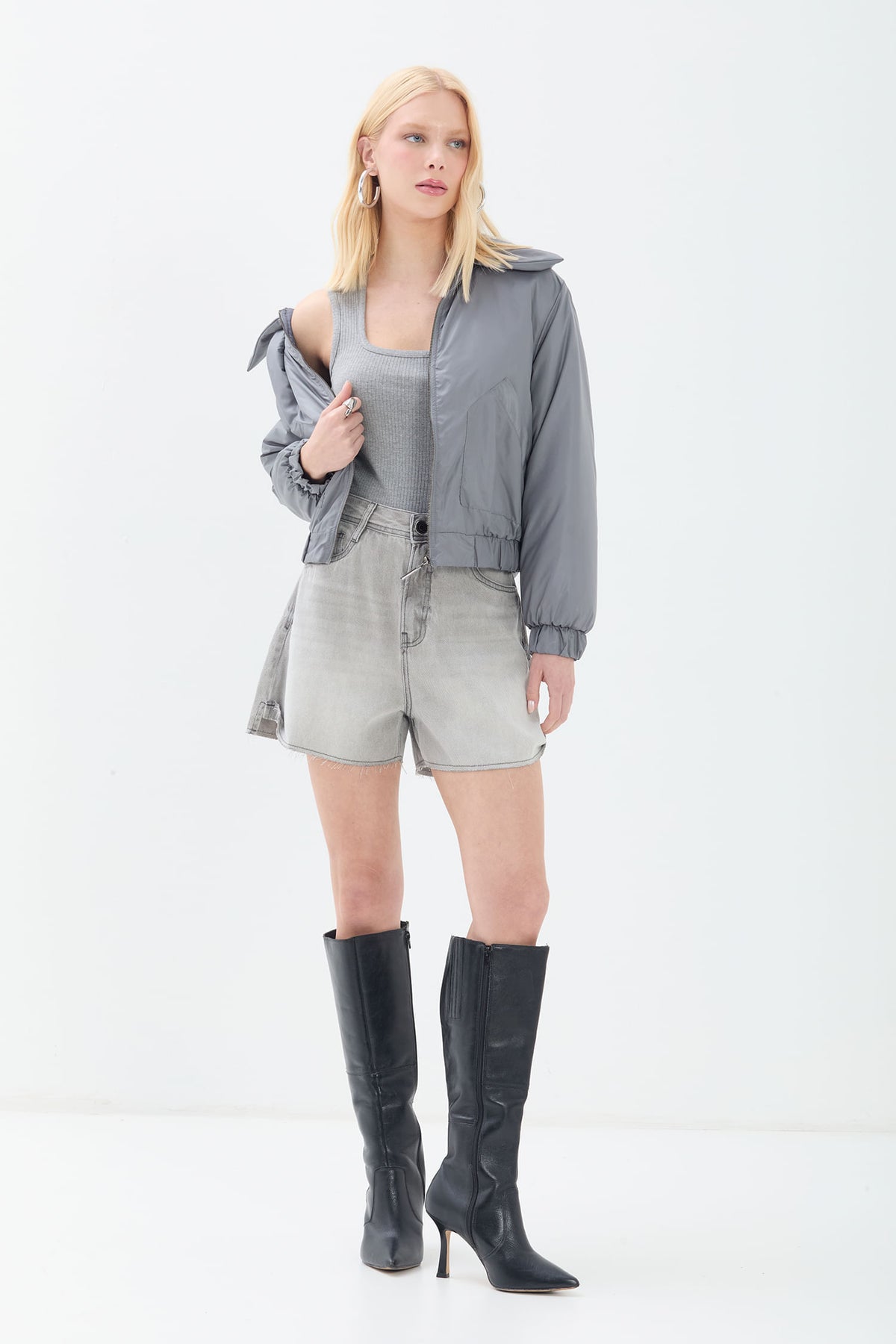 Jaqueta Curta Puffer ACT Feminina Grafite