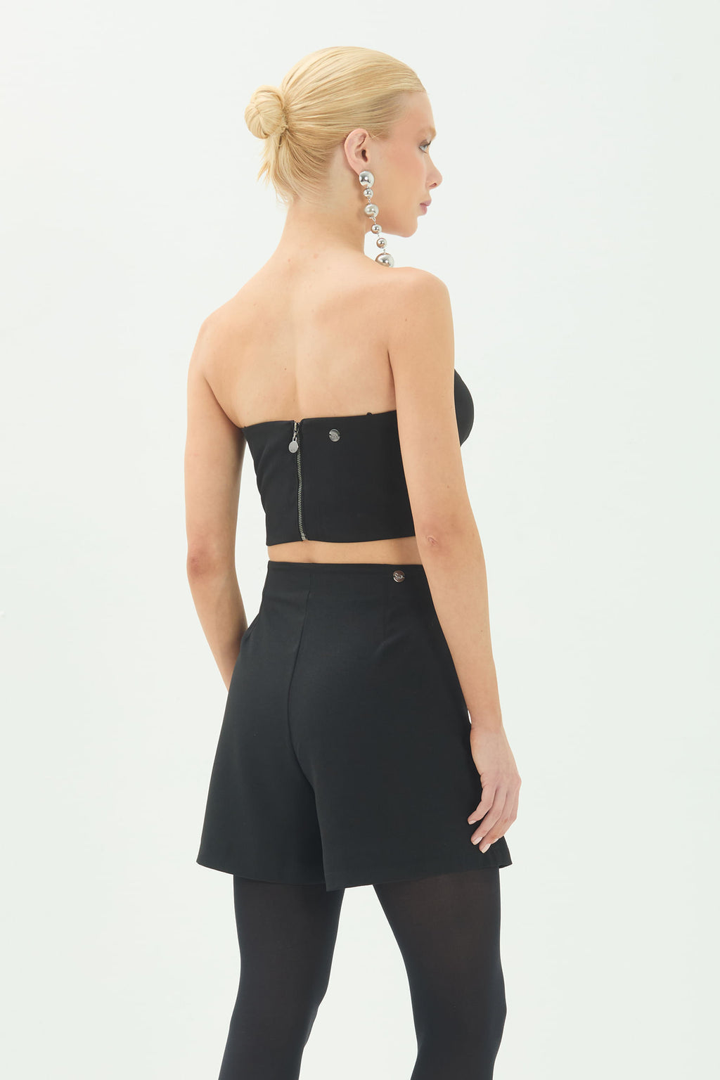Short Alfaiataria com Pregas ACT Feminino Preto