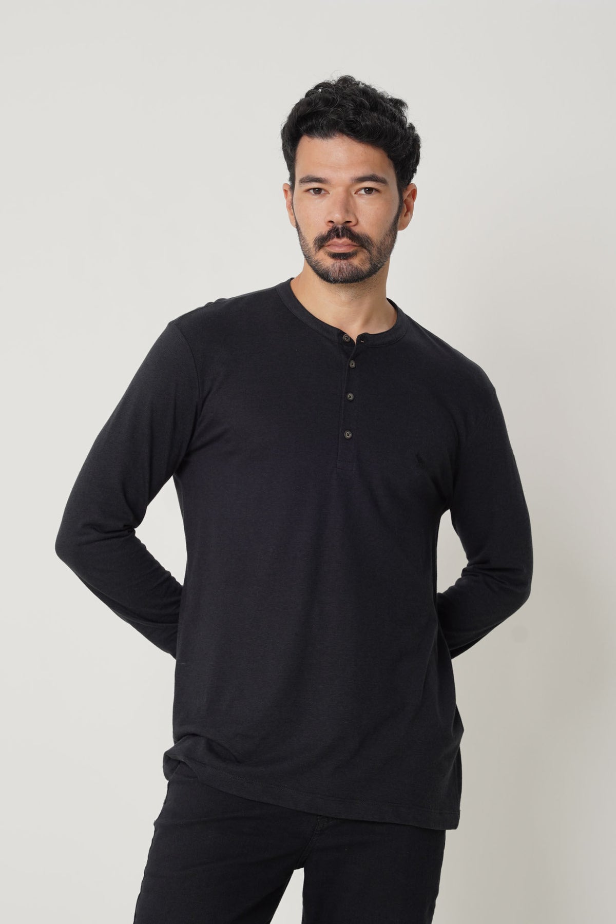 Camiseta Manga Longa Bordada Masculina Acostamento Preto
