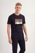 Camiseta Casual Estampada Masculina Acostamento Preto