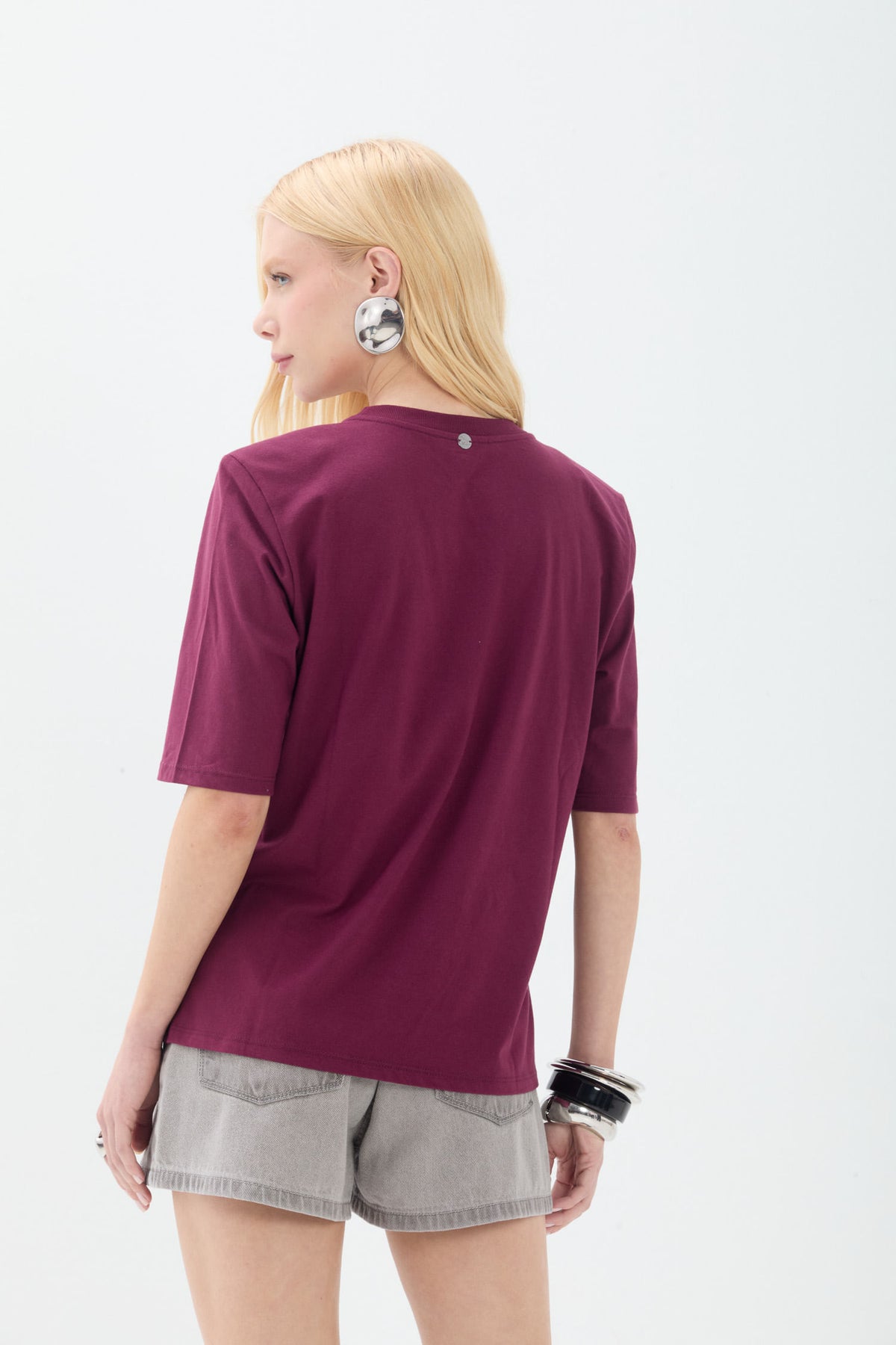 T-Shirt Básica Ampla ACT Feminina Deep Ruby